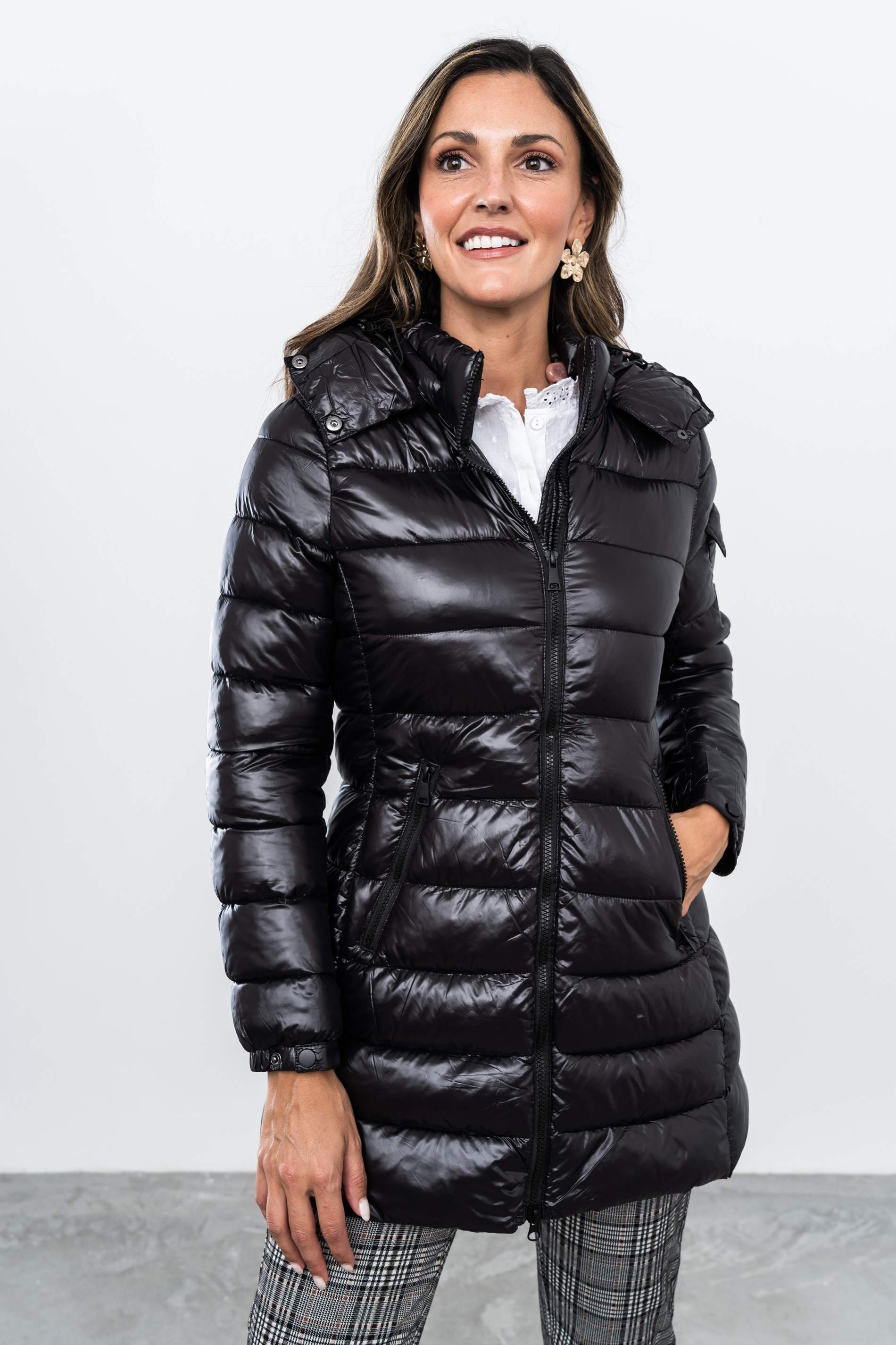 PARKA LARGA SATINADA BOLSILLO