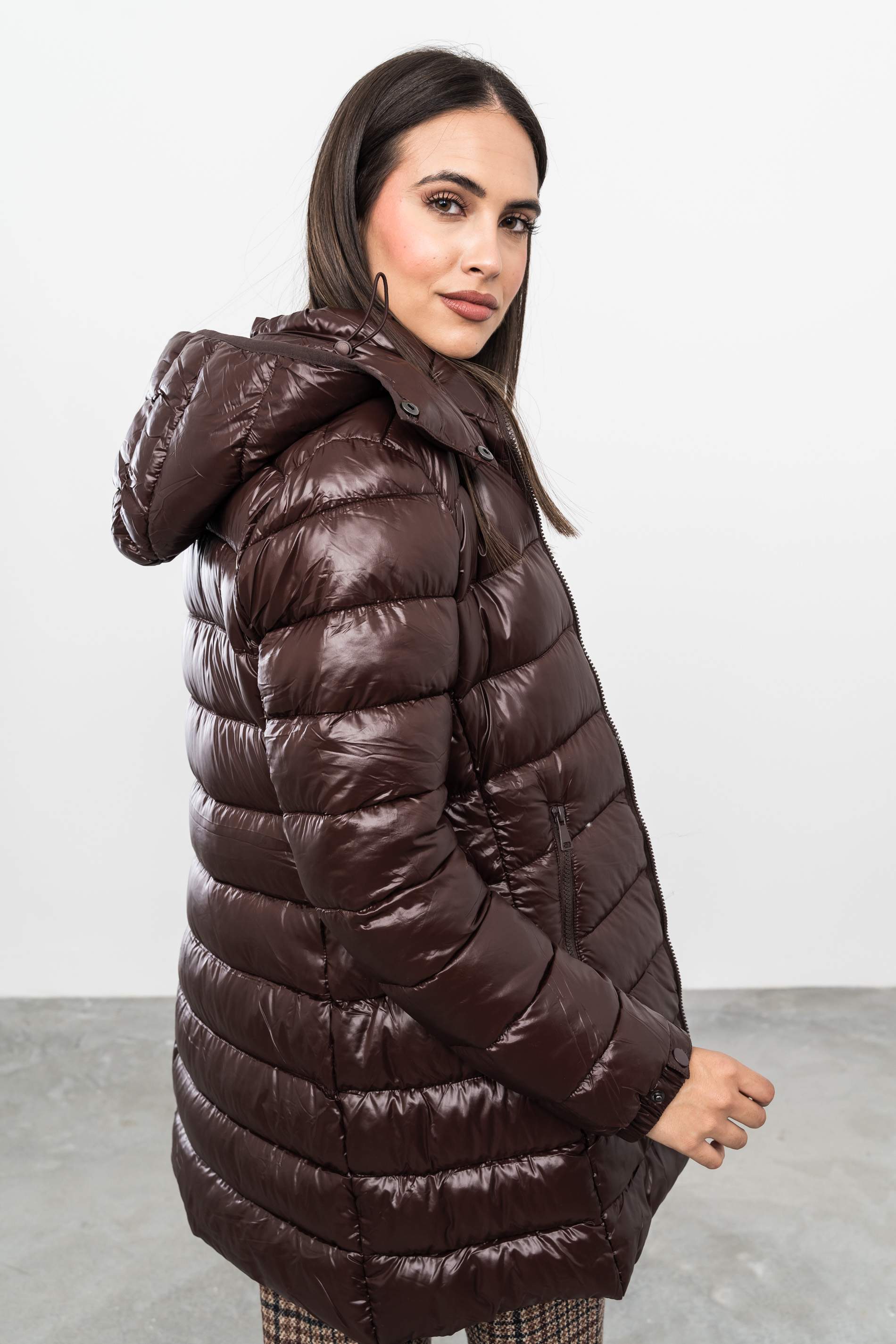 PARKA LARGA SATINADA BOLSILLO