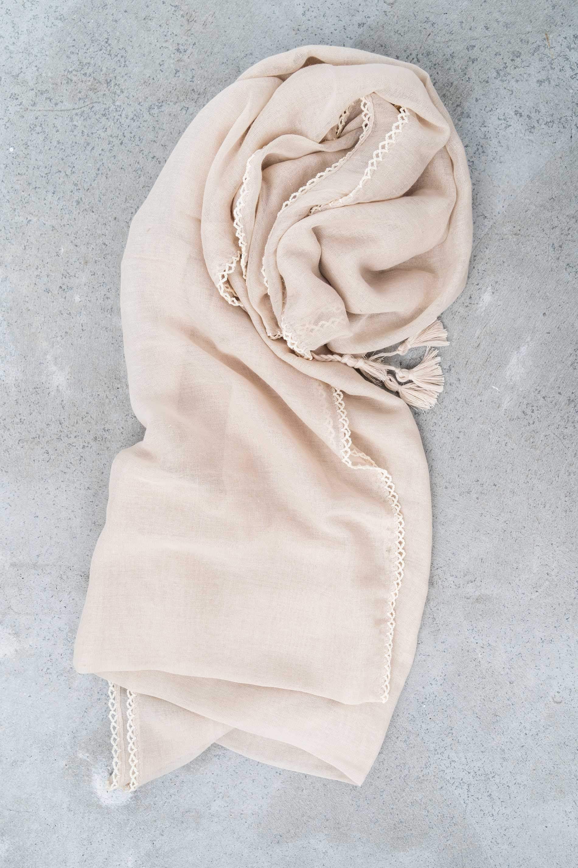 FOULARD LISO POMPONES MARFIL
