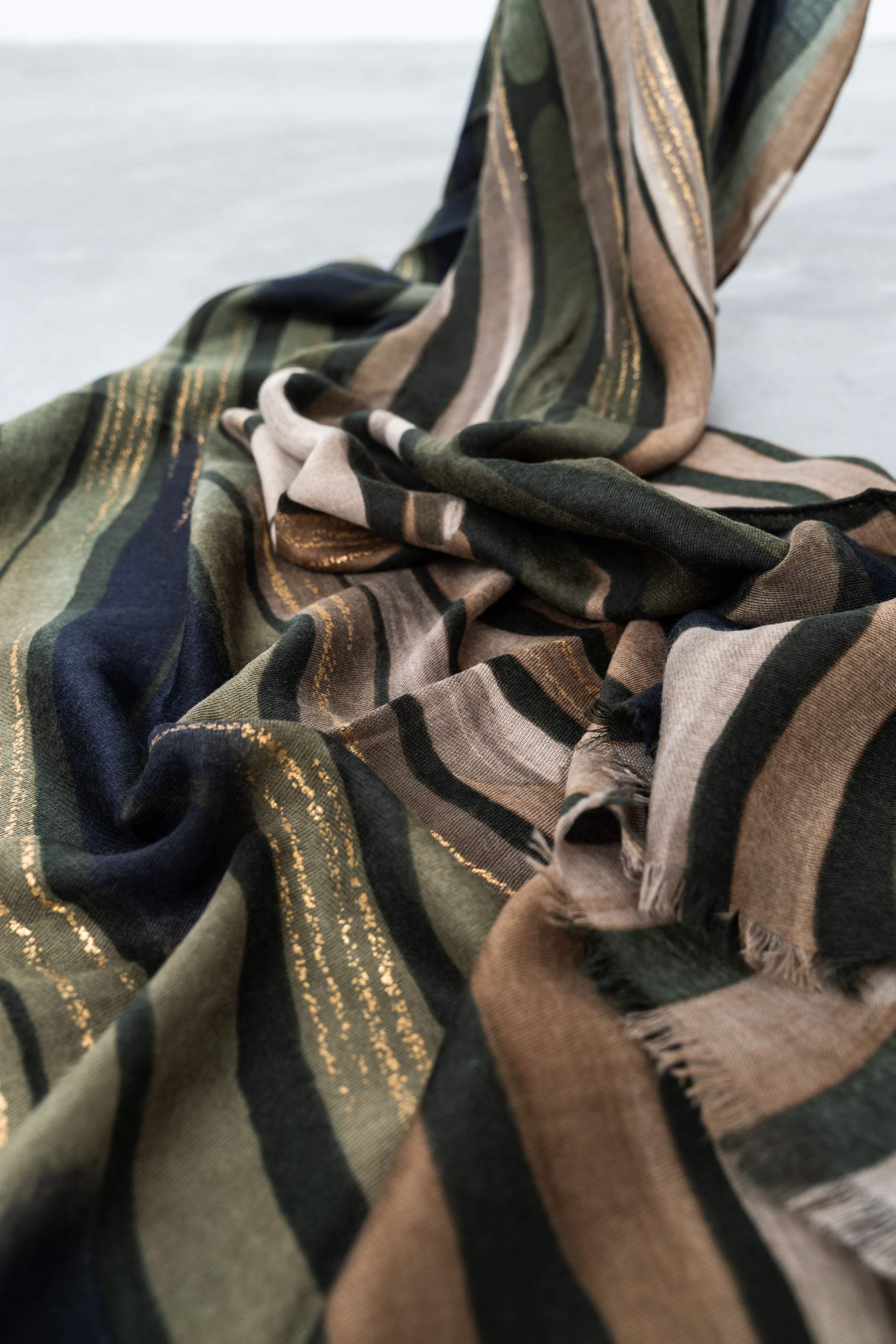 FOULARD TRAZOS ORO VERDE
