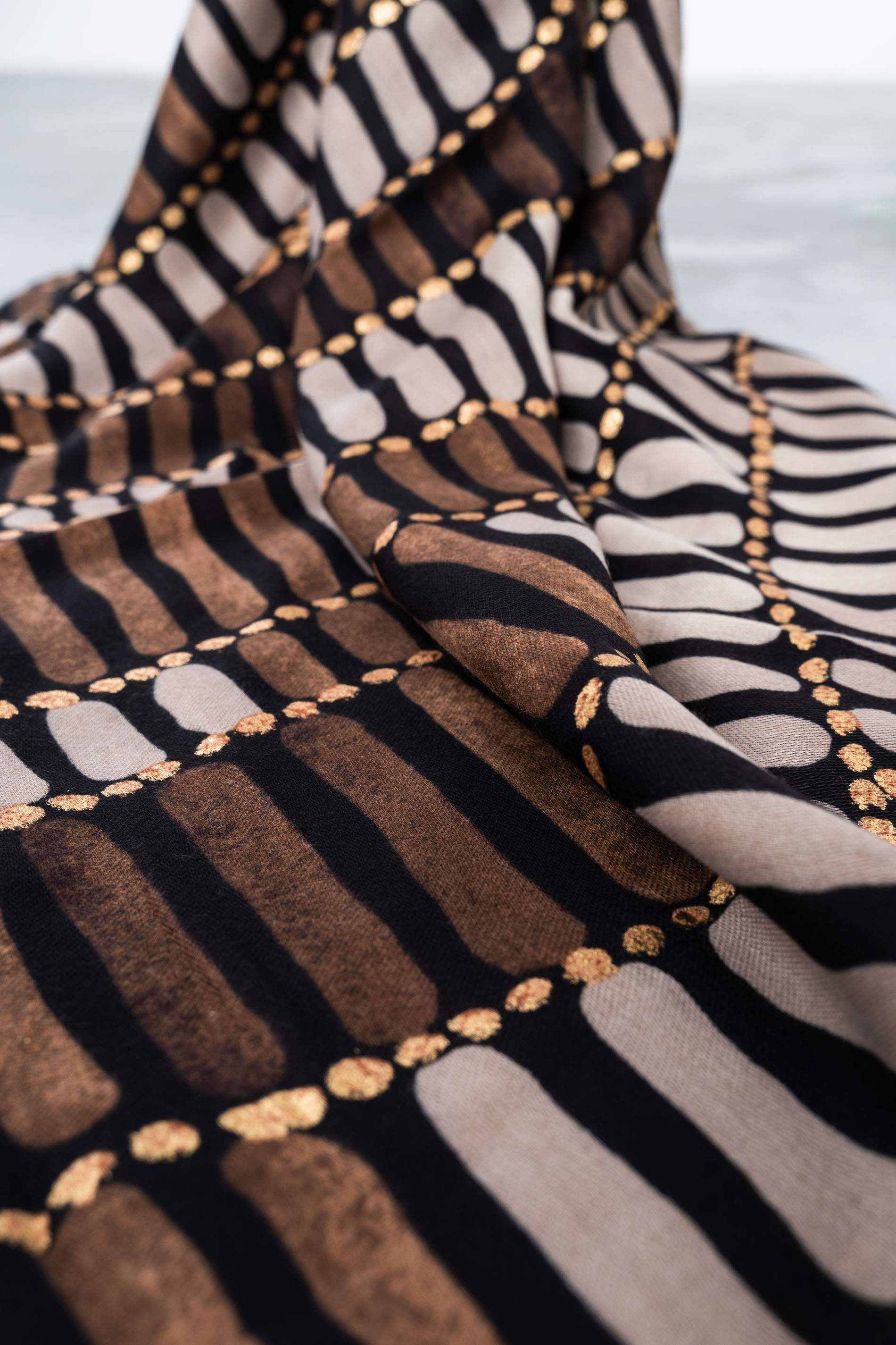 FOULARD RAYAS COMBI DORADO