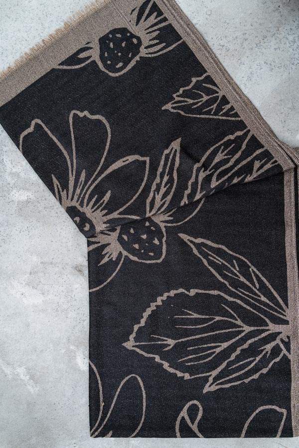 ESTOLA FLORAL LUREX NEGRO