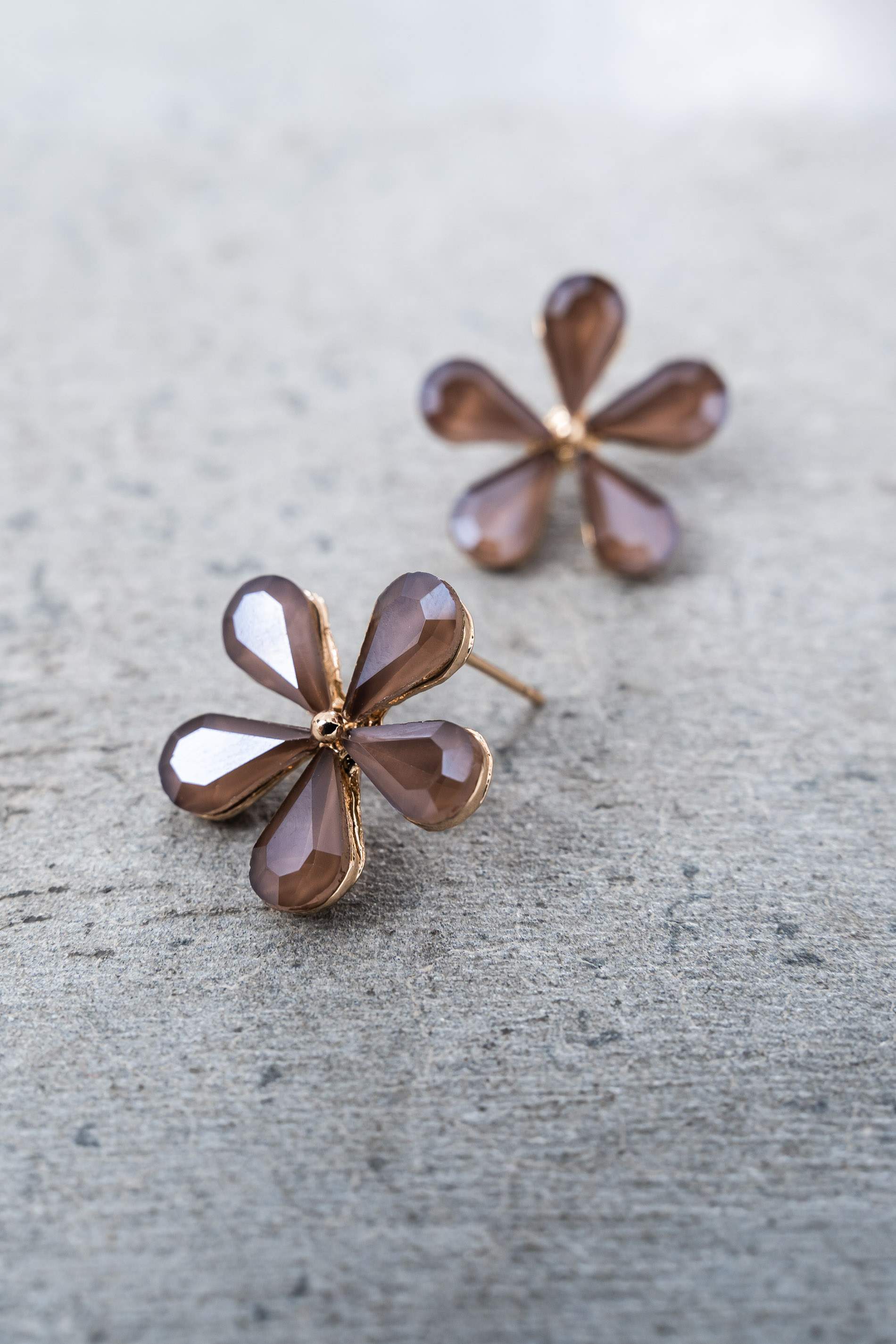 PENDIENTE FLOR PIEDRAS 