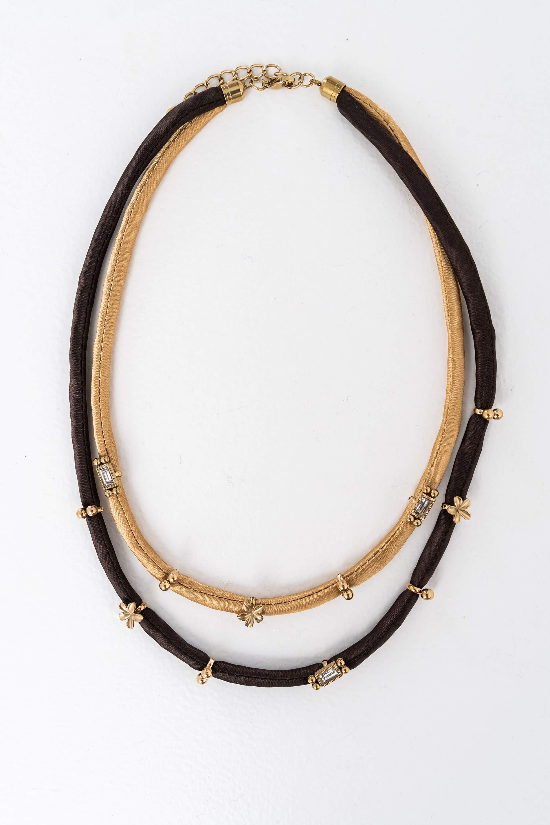 COLLAR TEJIDO DETALLES ENGARZADOS
