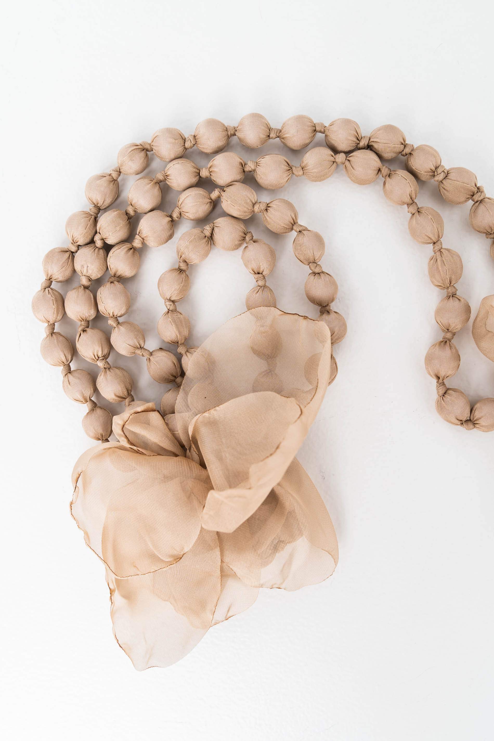 COLLAR FLOR TEJIDO