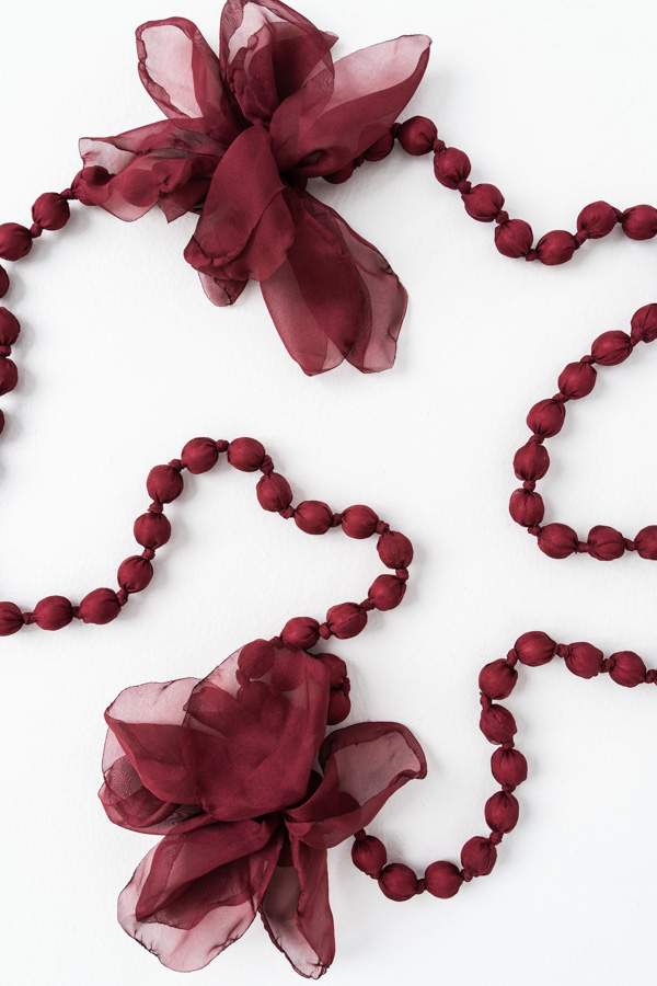 COLLAR FLOR TEJIDO