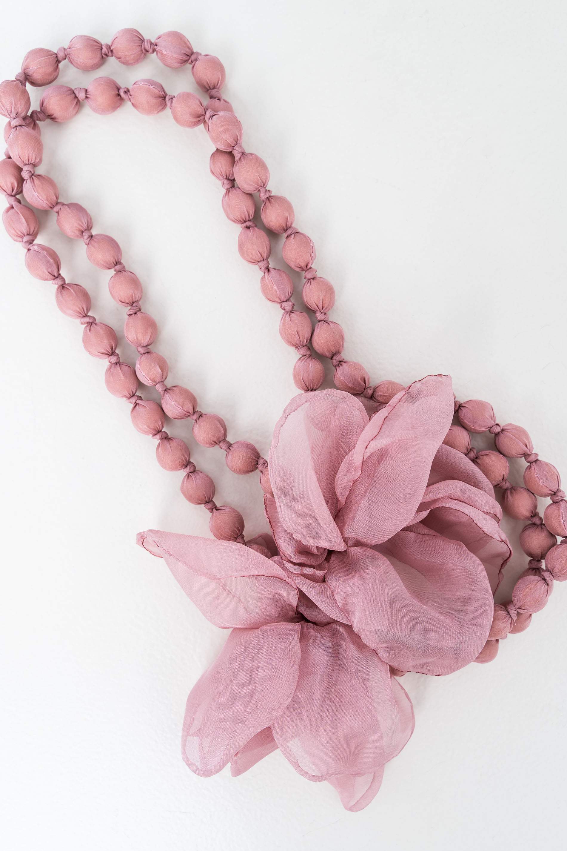 COLLAR FLOR TEJIDO