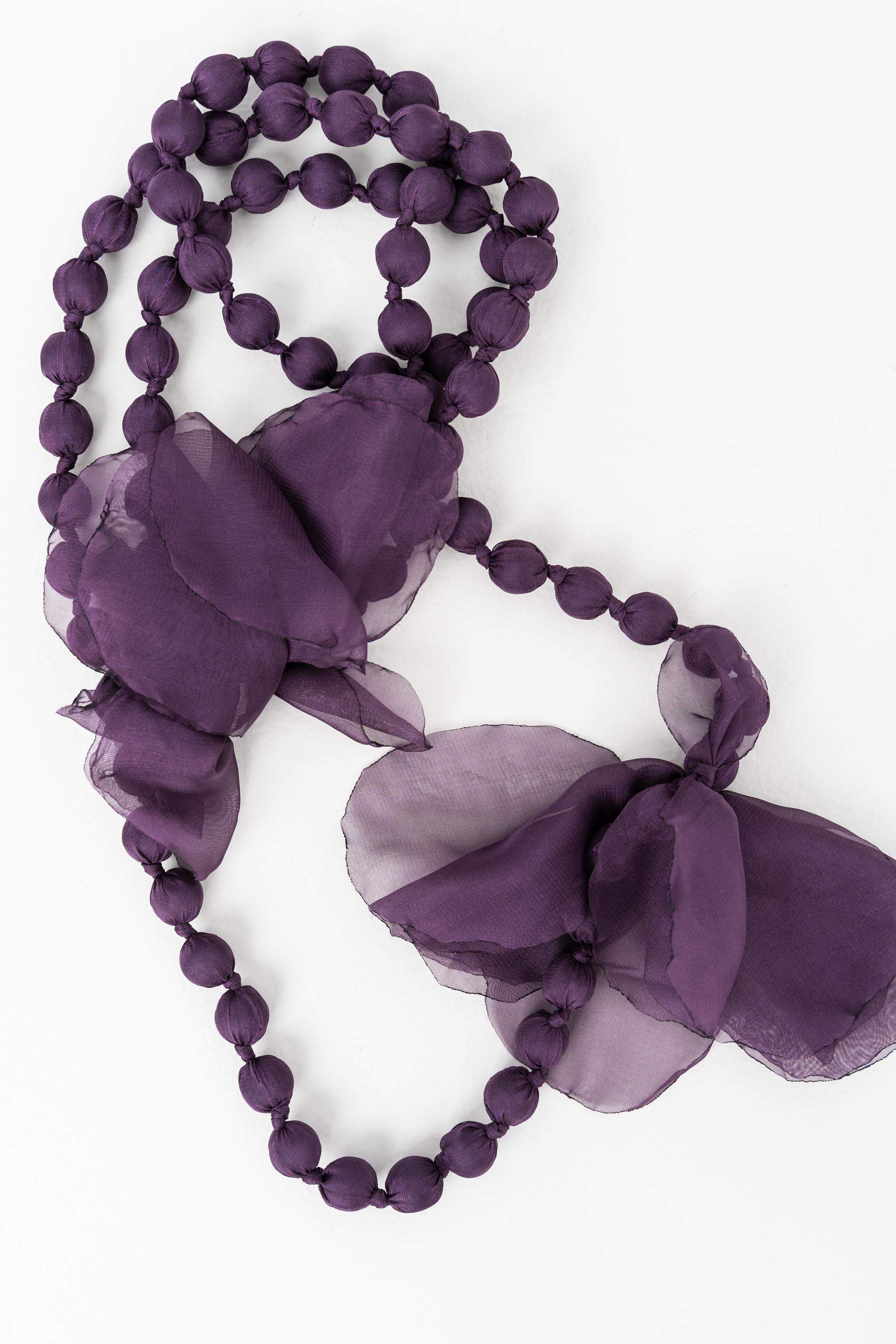 COLLAR TEJIDO FLOR