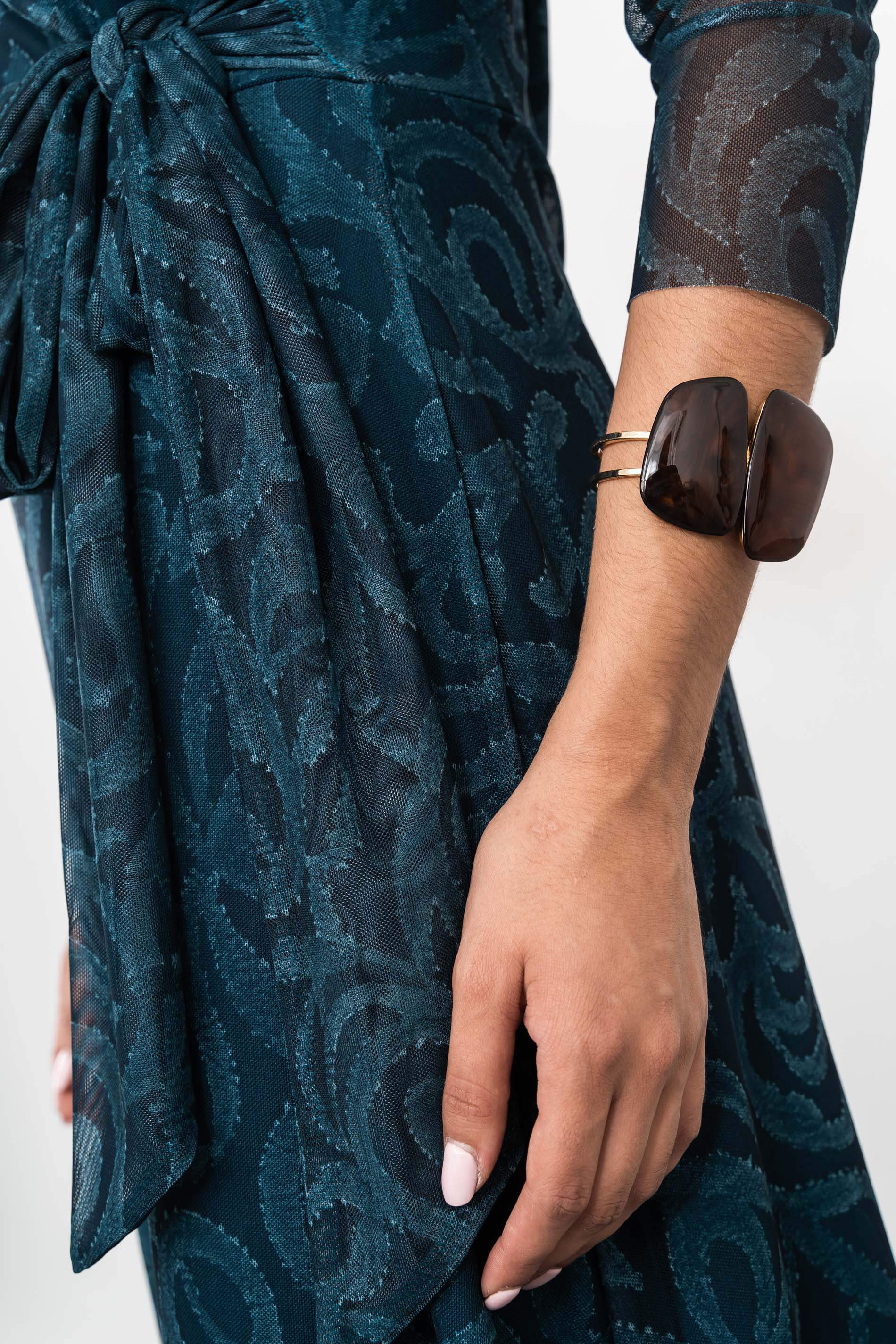PULSERA NACARADA MARRON