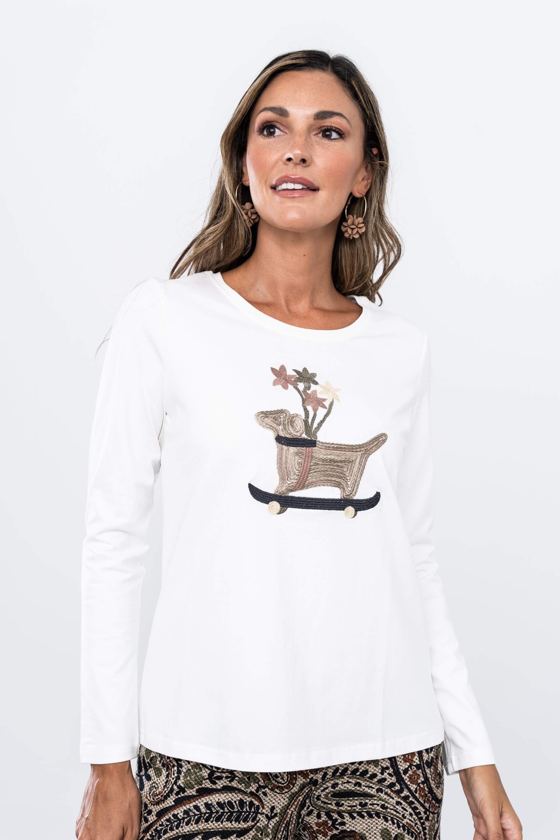 CAMISETA BORDADO PERRITO CRUDO