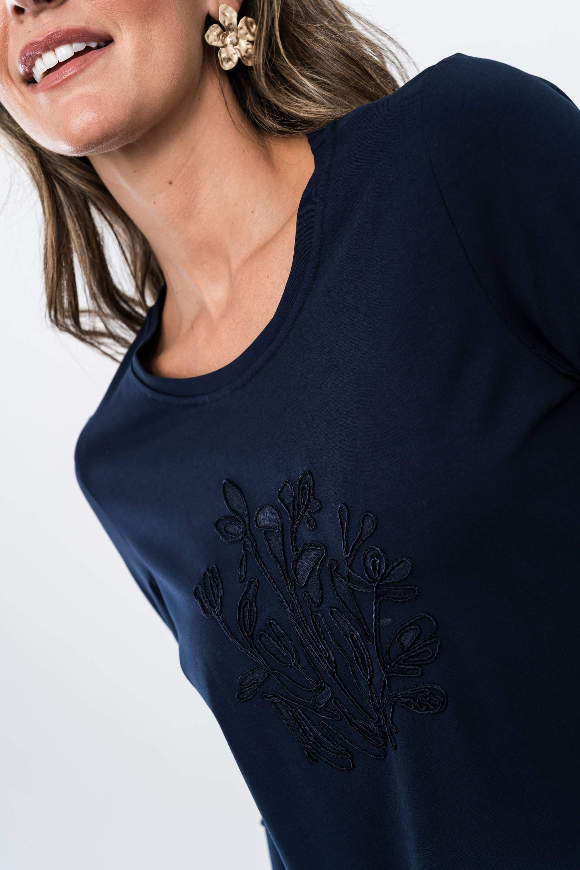 CAMISETA DETALLE CORDÓN MARINO