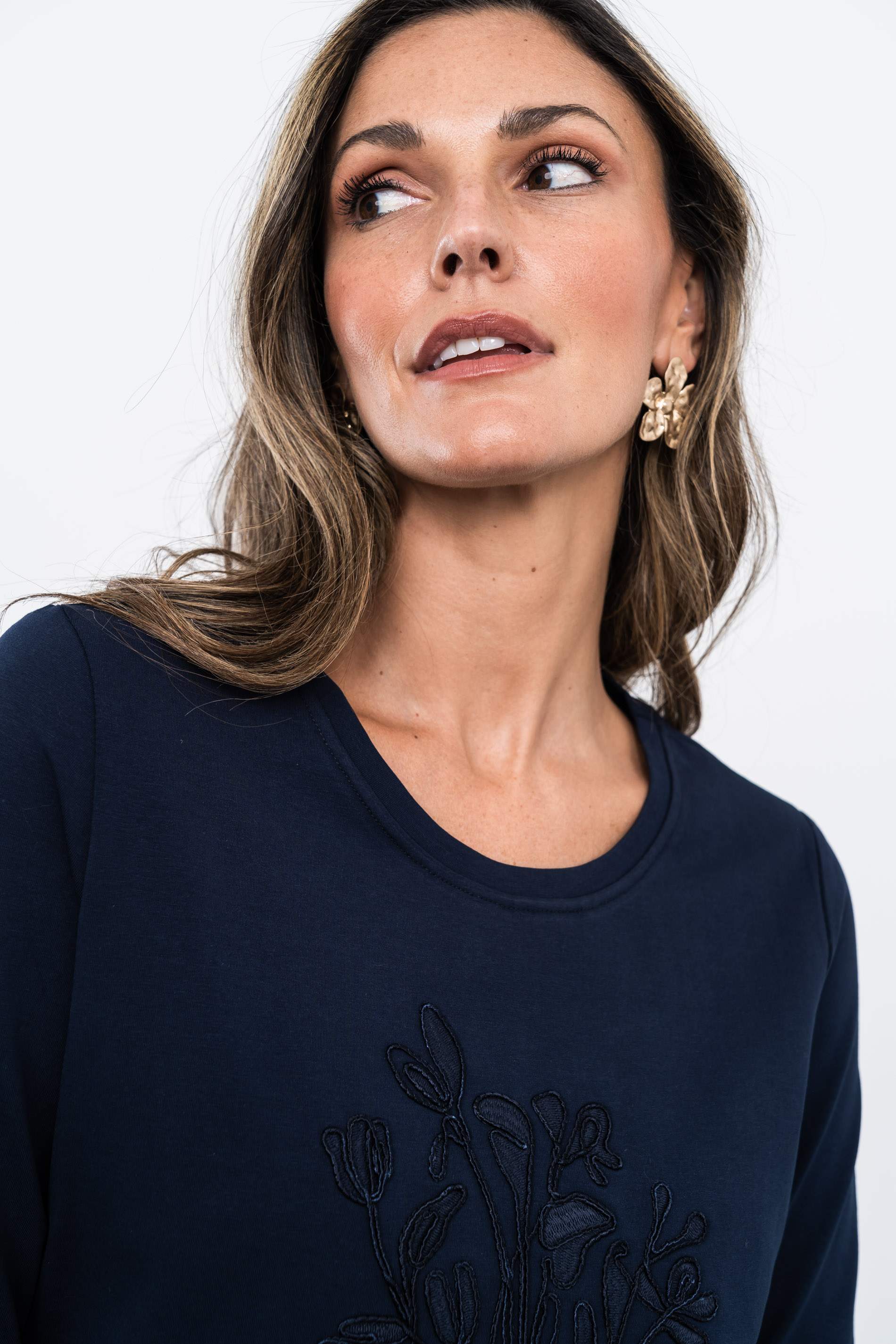 CAMISETA DETALLE CORDÓN MARINO