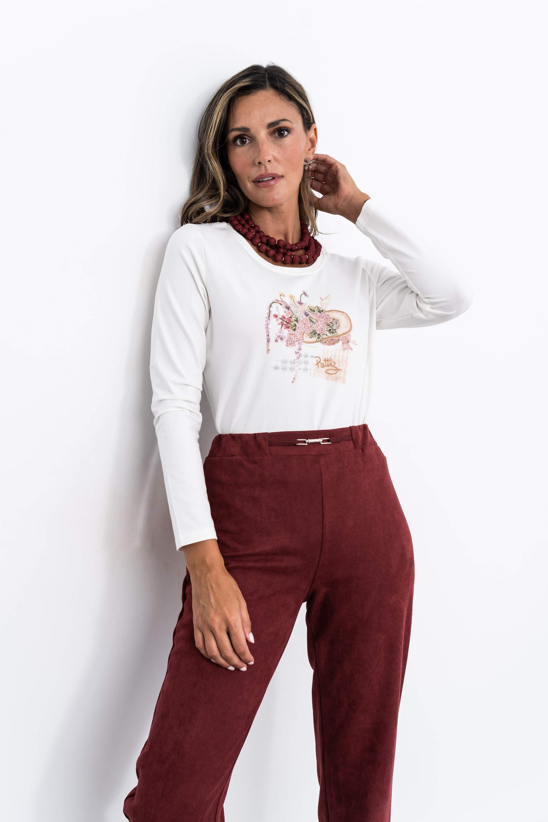CAMISETA BORDADO SOMBRERO CRUDO