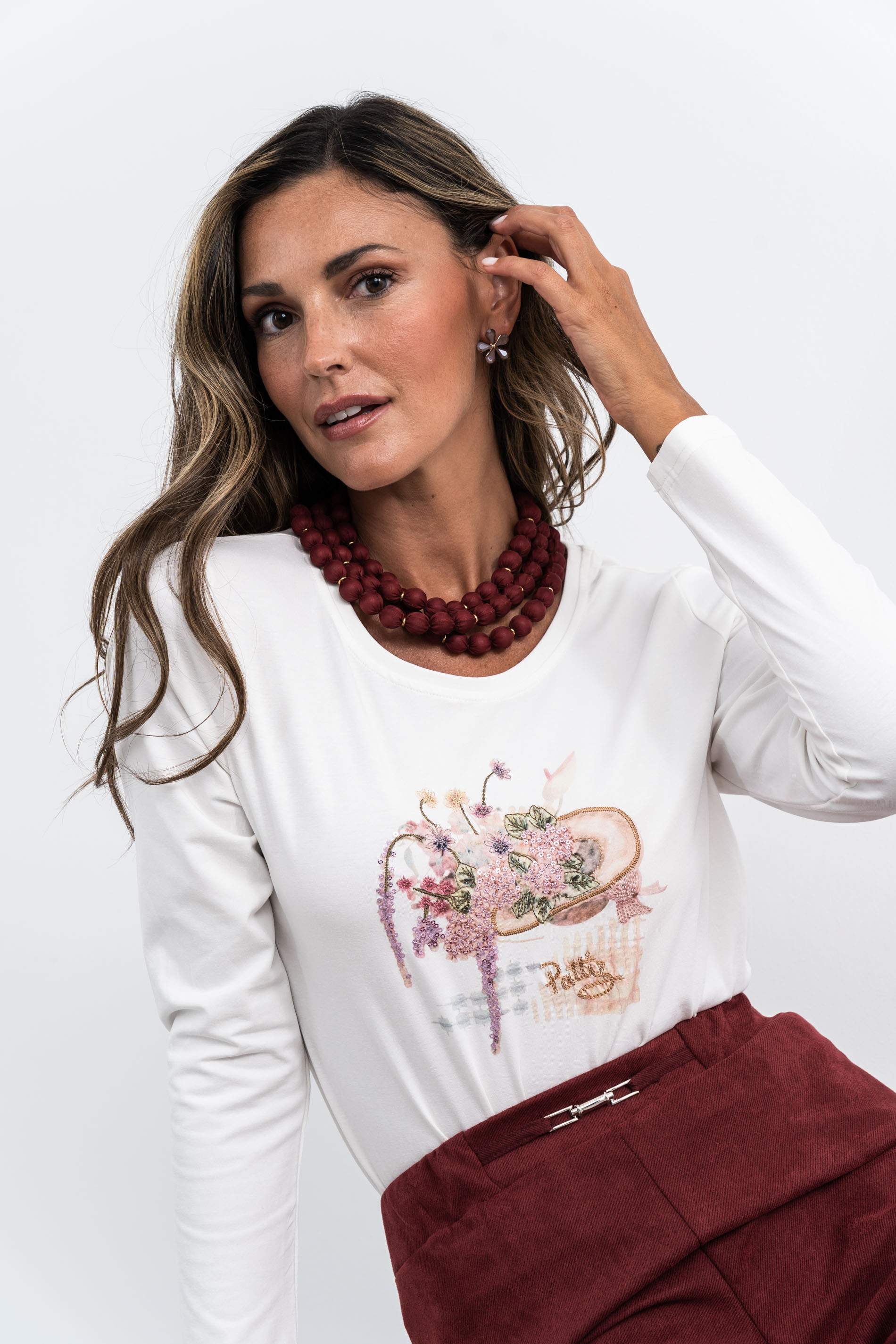CAMISETA BORDADO SOMBRERO CRUDO