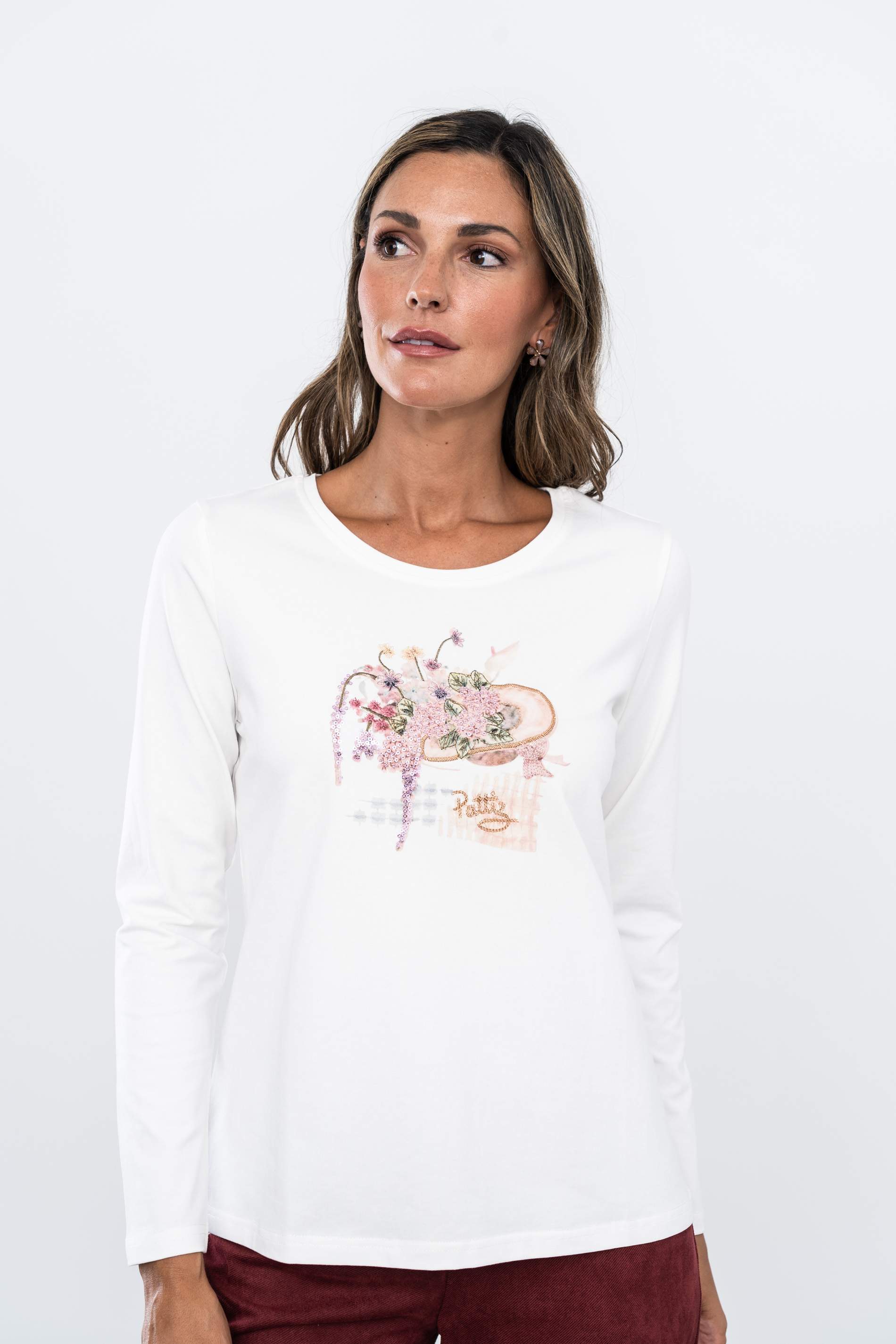 CAMISETA BORDADO SOMBRERO CRUDO