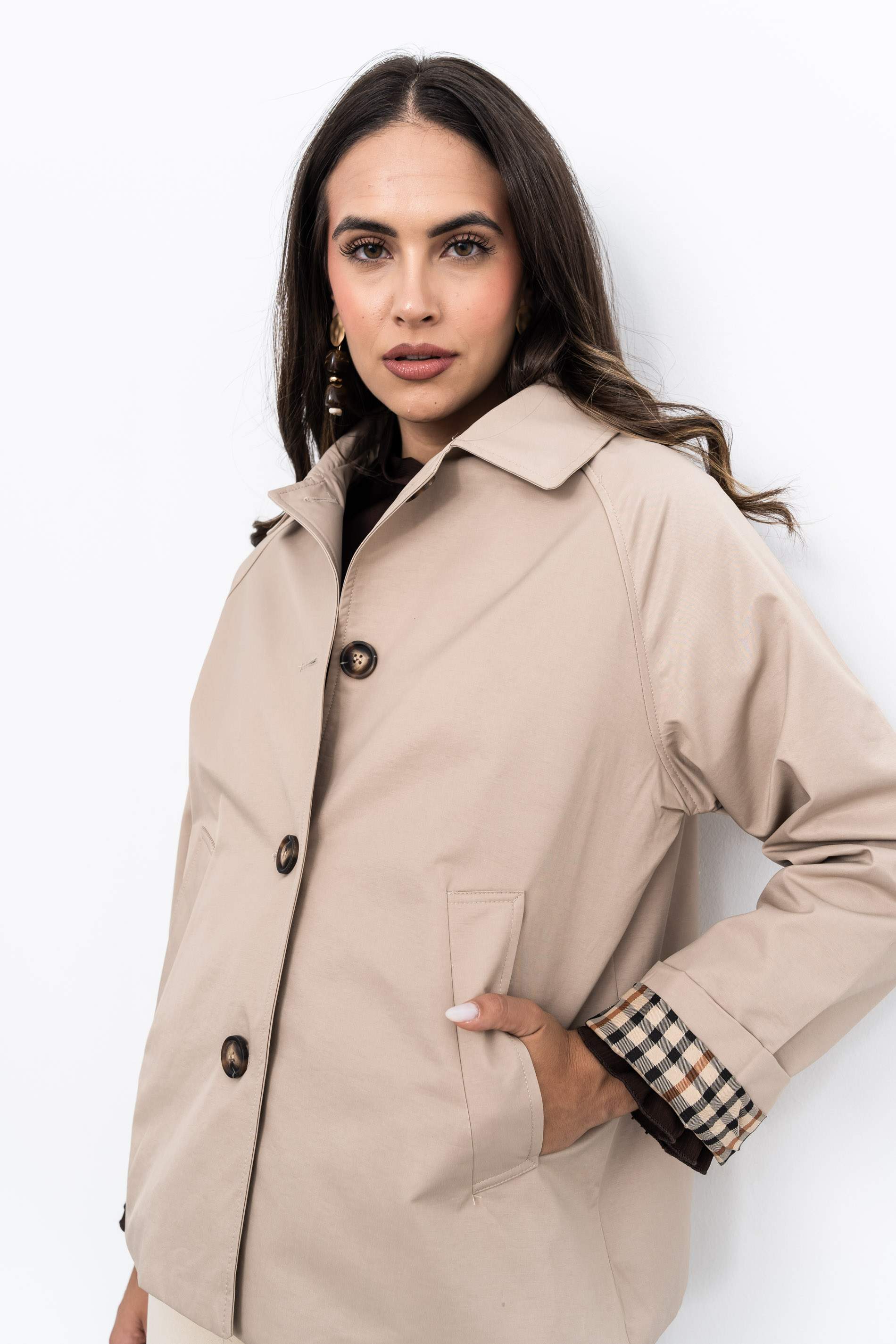 TRENCH EVASÉ BOTONES BEIGE