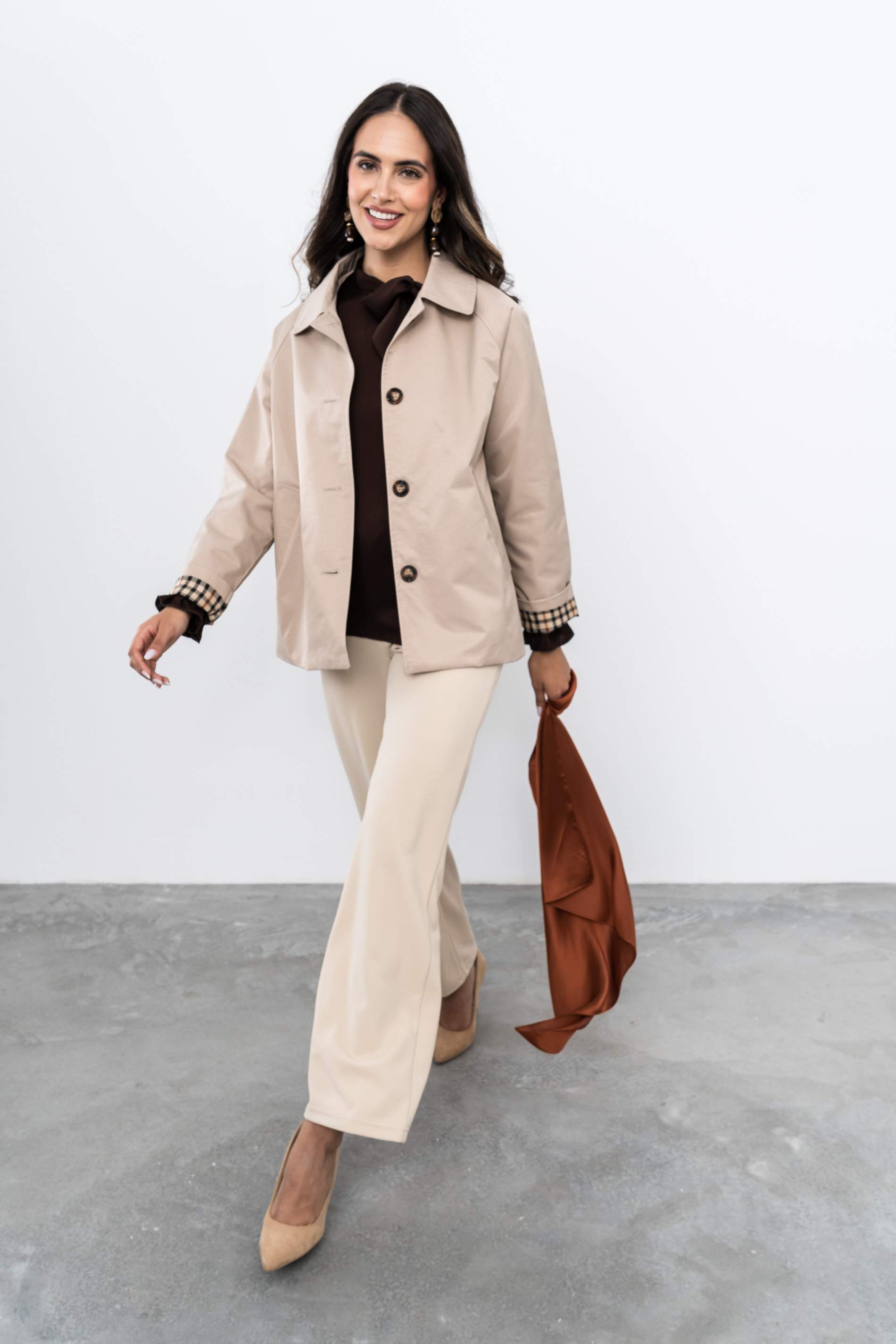 TRENCH EVASÉ BOTONES BEIGE