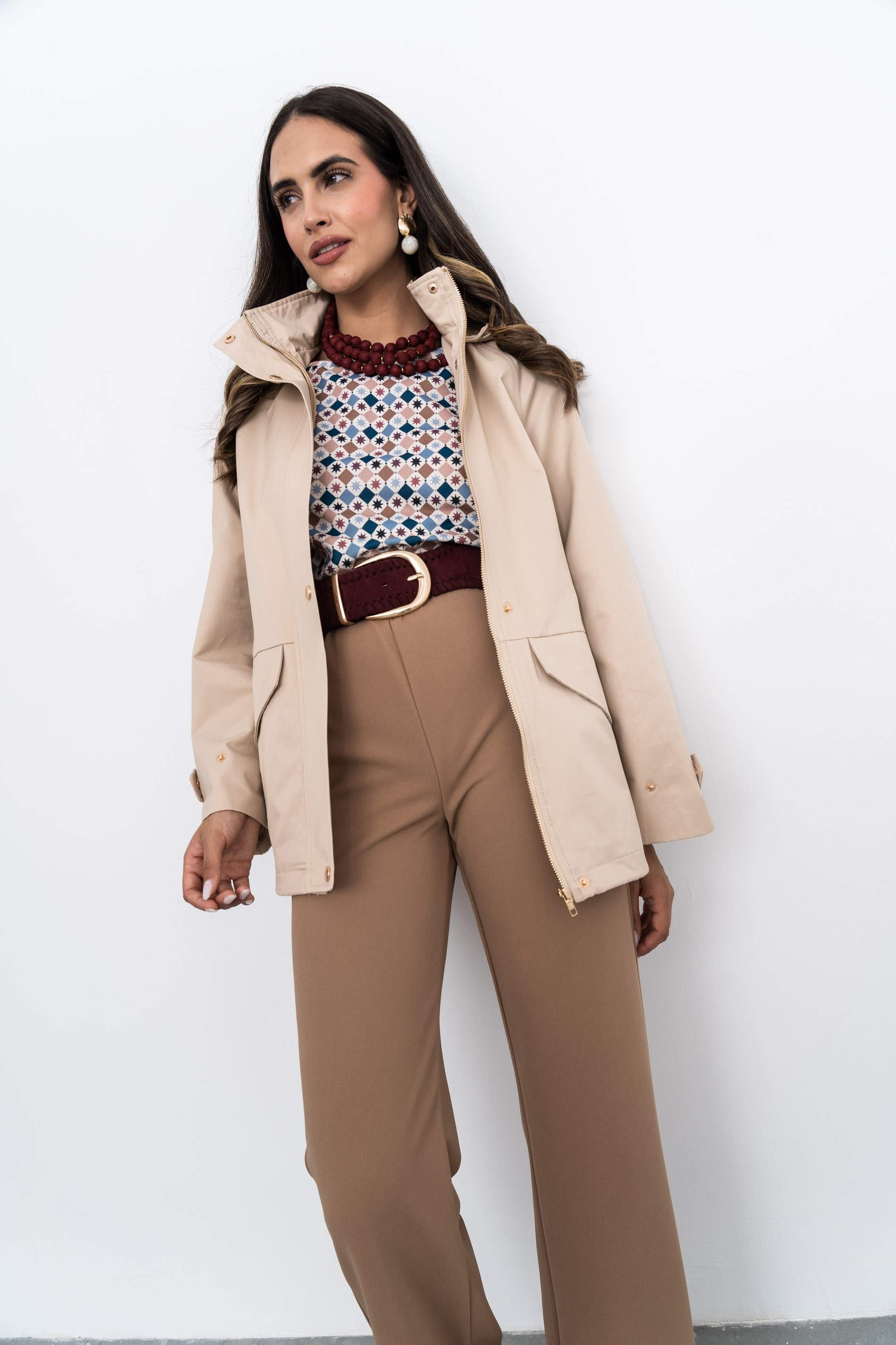CORTAVIENTO EVASÉ BOLSILLOS BEIGE