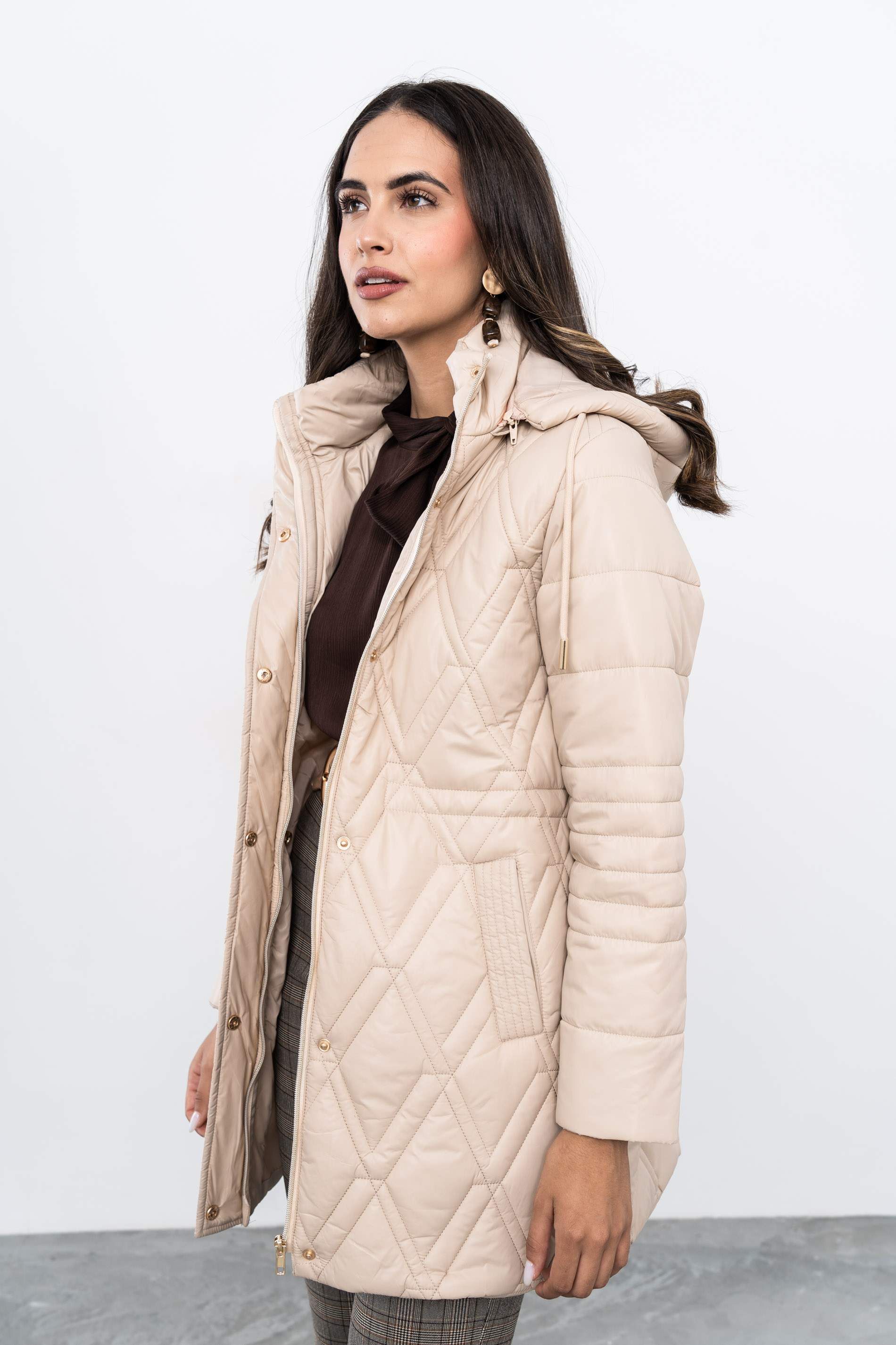 PARKA LARGA PESPUNTES COMBINADOS CHAMPÁN
