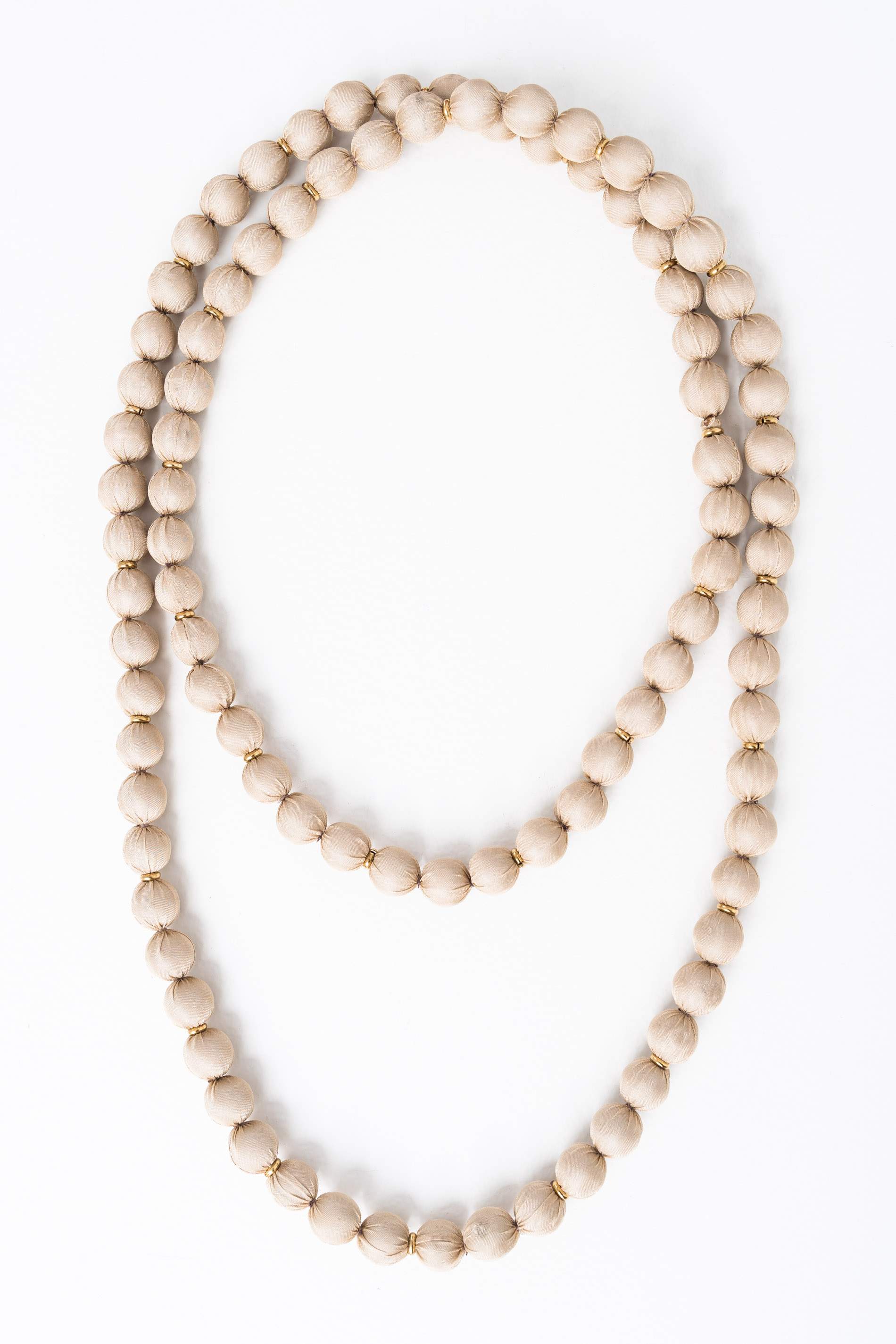 COLLAR BOLITAS TEJIDO