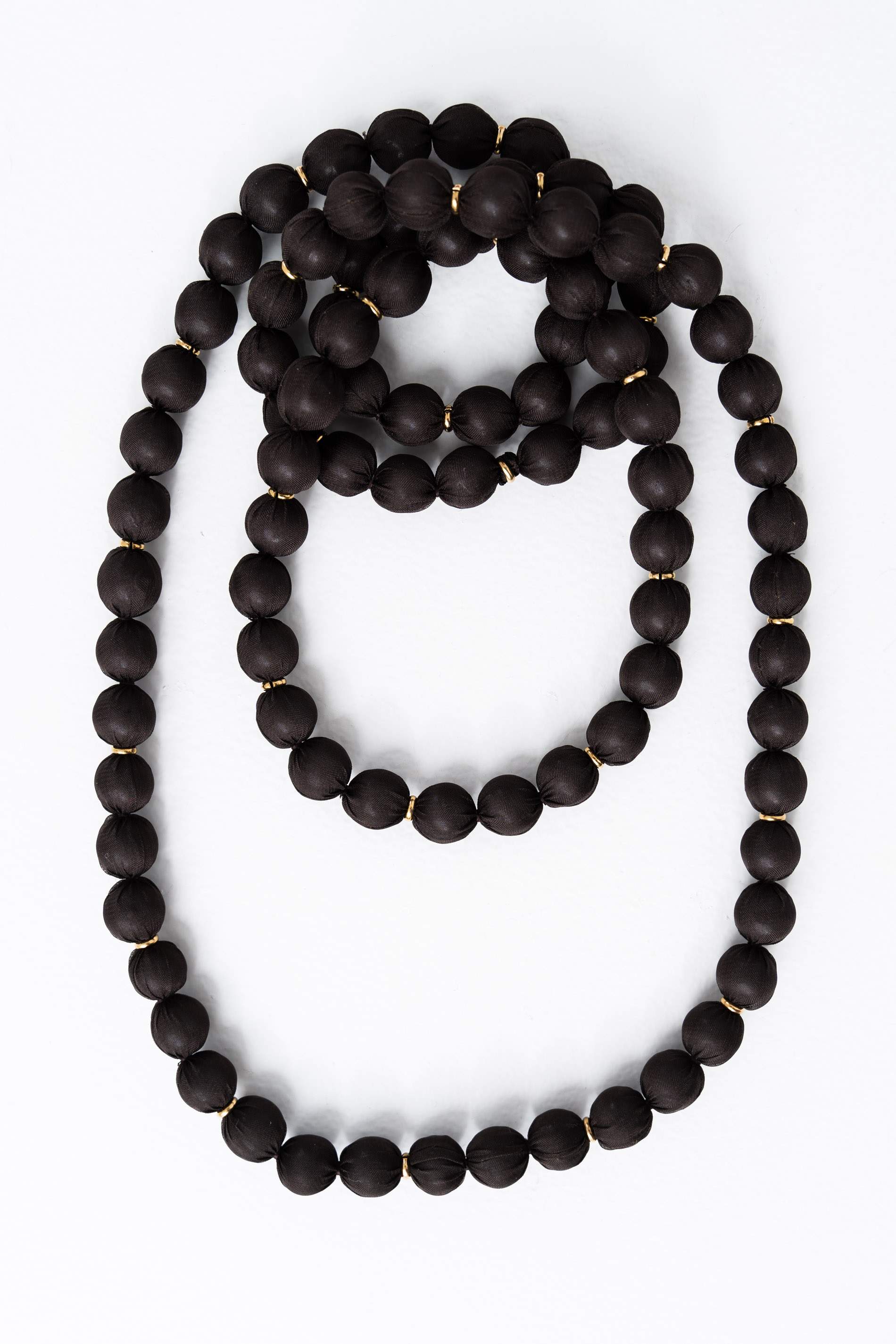 COLLAR BOLITAS TEJIDO