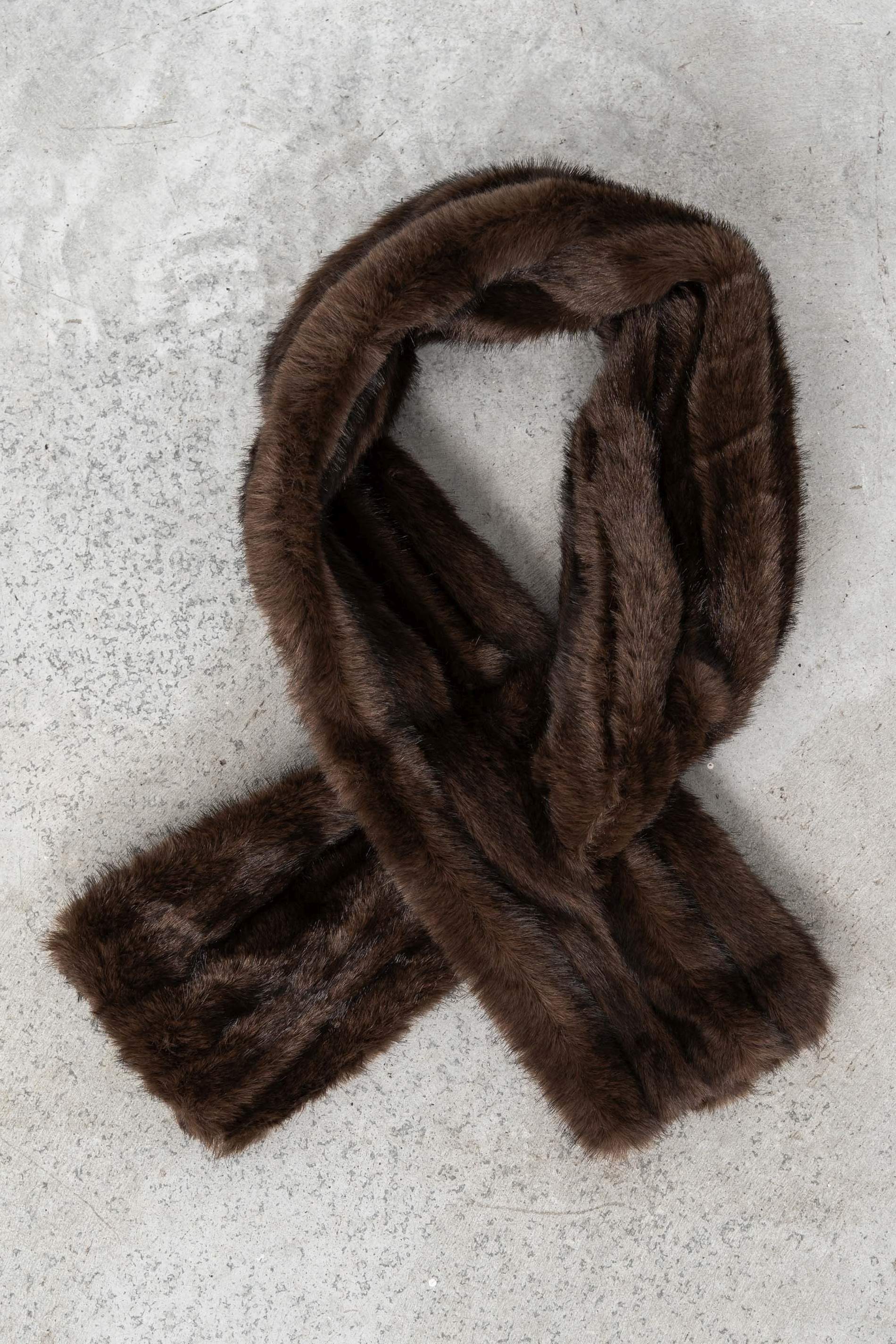 CUELLO OJAL CHOCOLATE