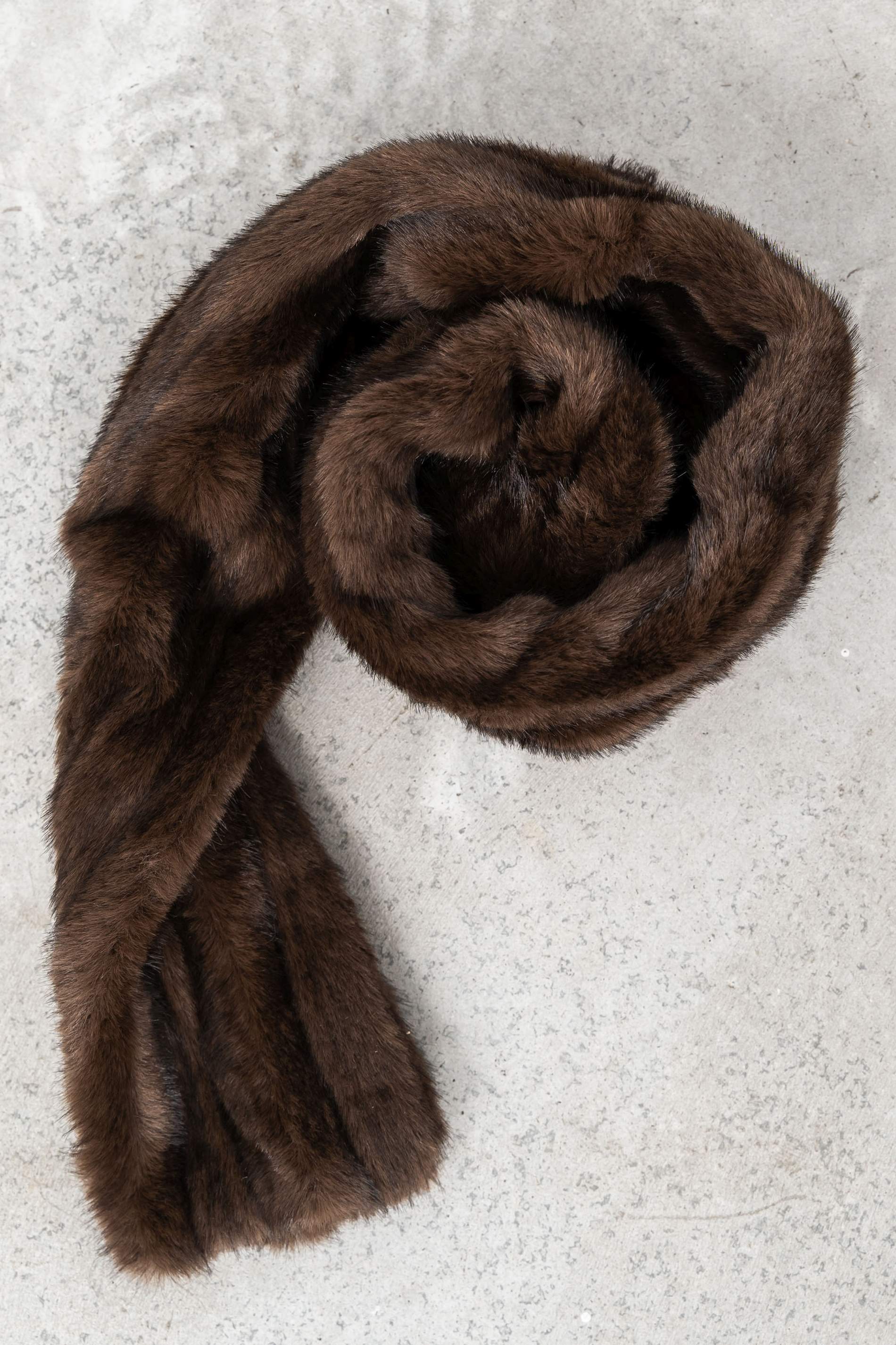CUELLO OJAL CHOCOLATE