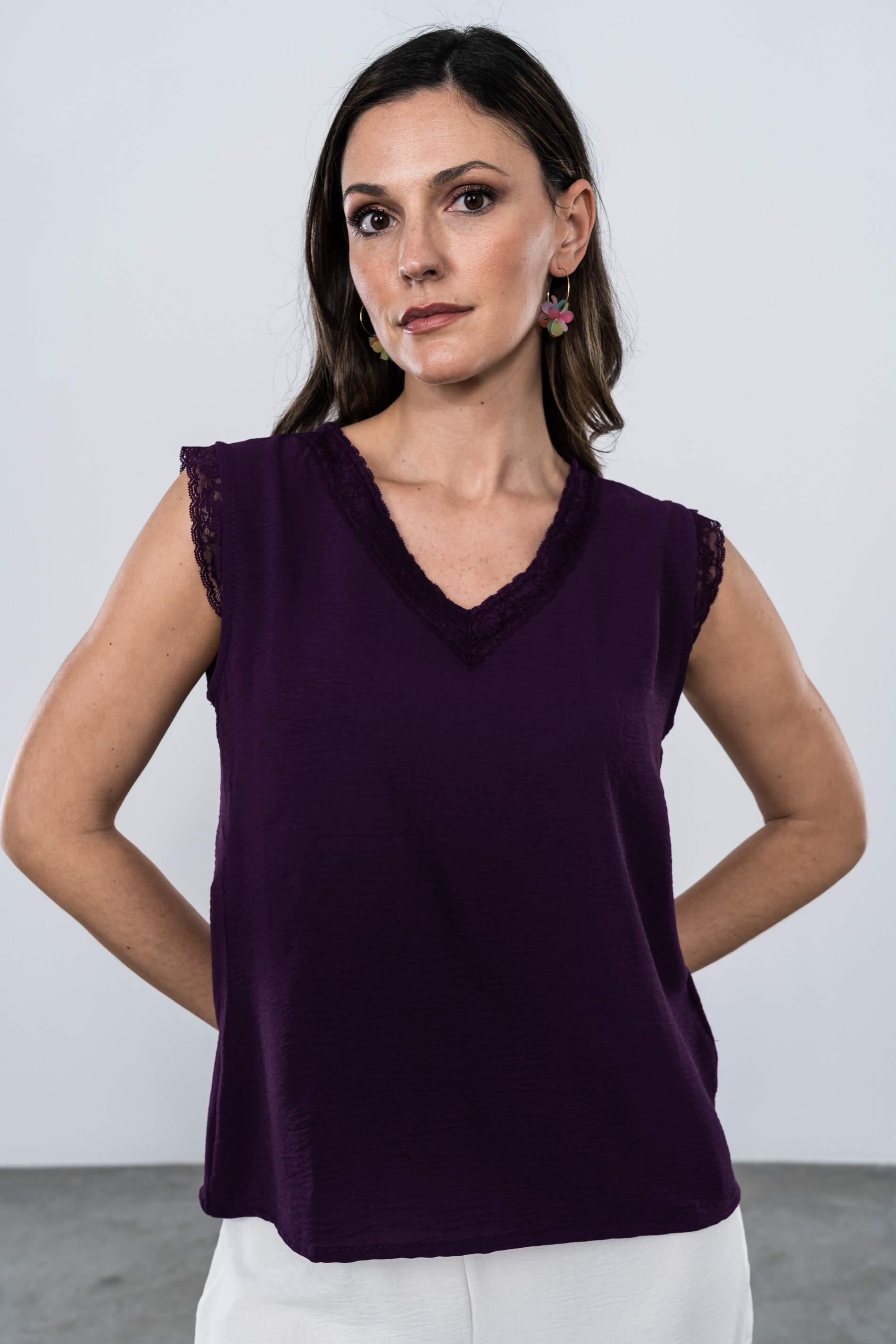 BLUSA ENCAJE MANGA SISA MORADO