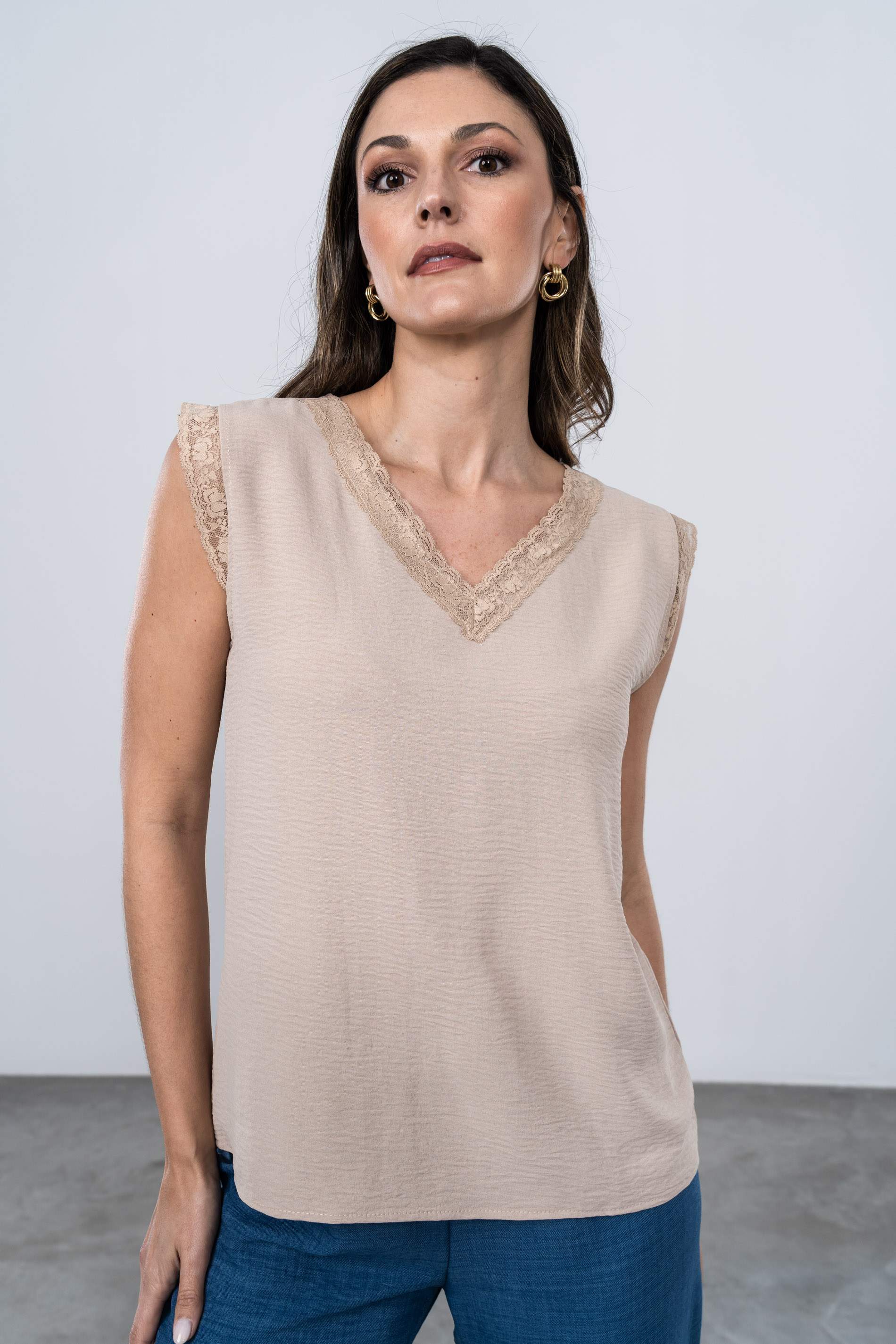 BLUSA ENCAJE MANGA SISA  ARENA