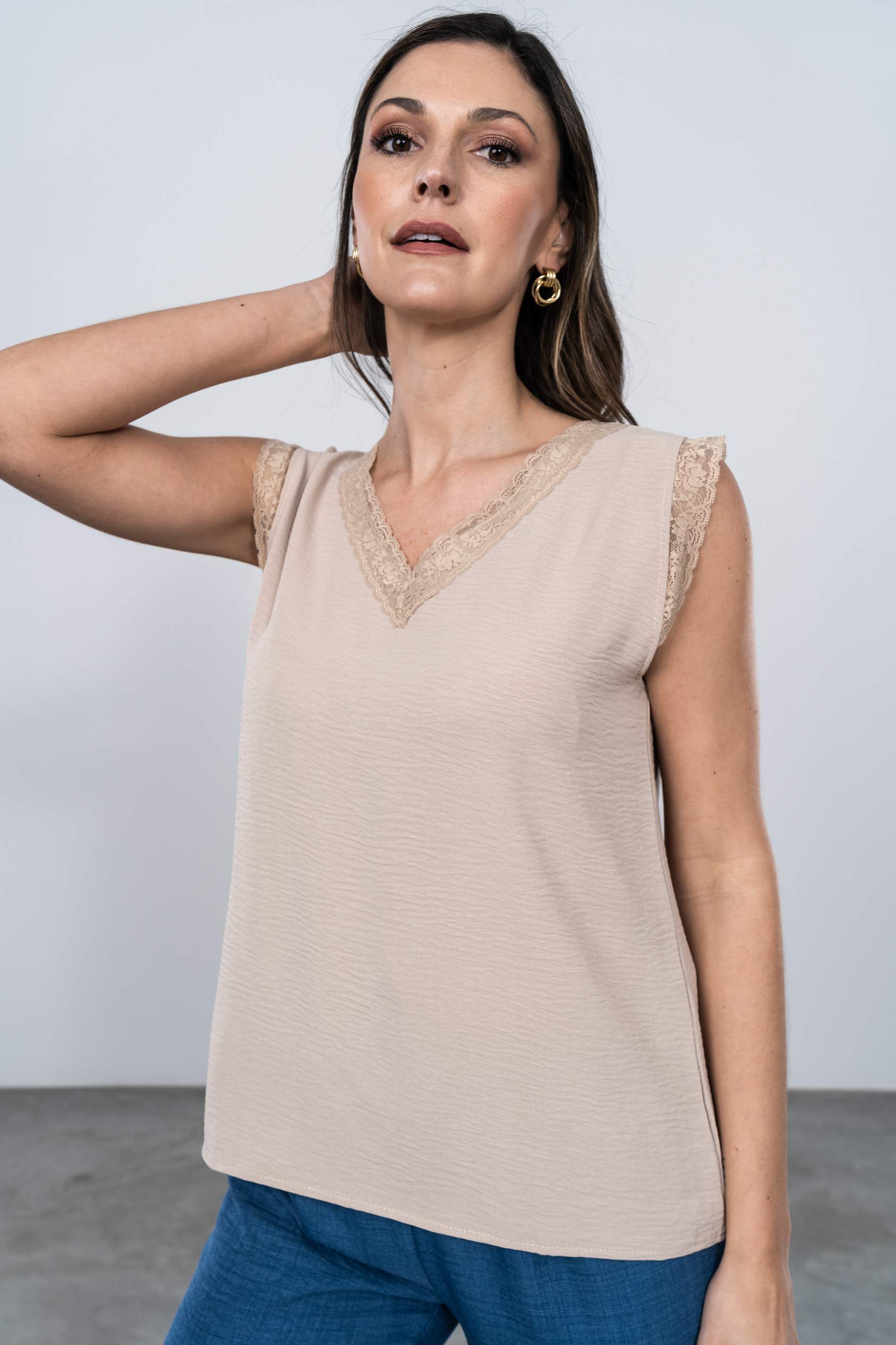 BLUSA ENCAJE MANGA SISA ARENA