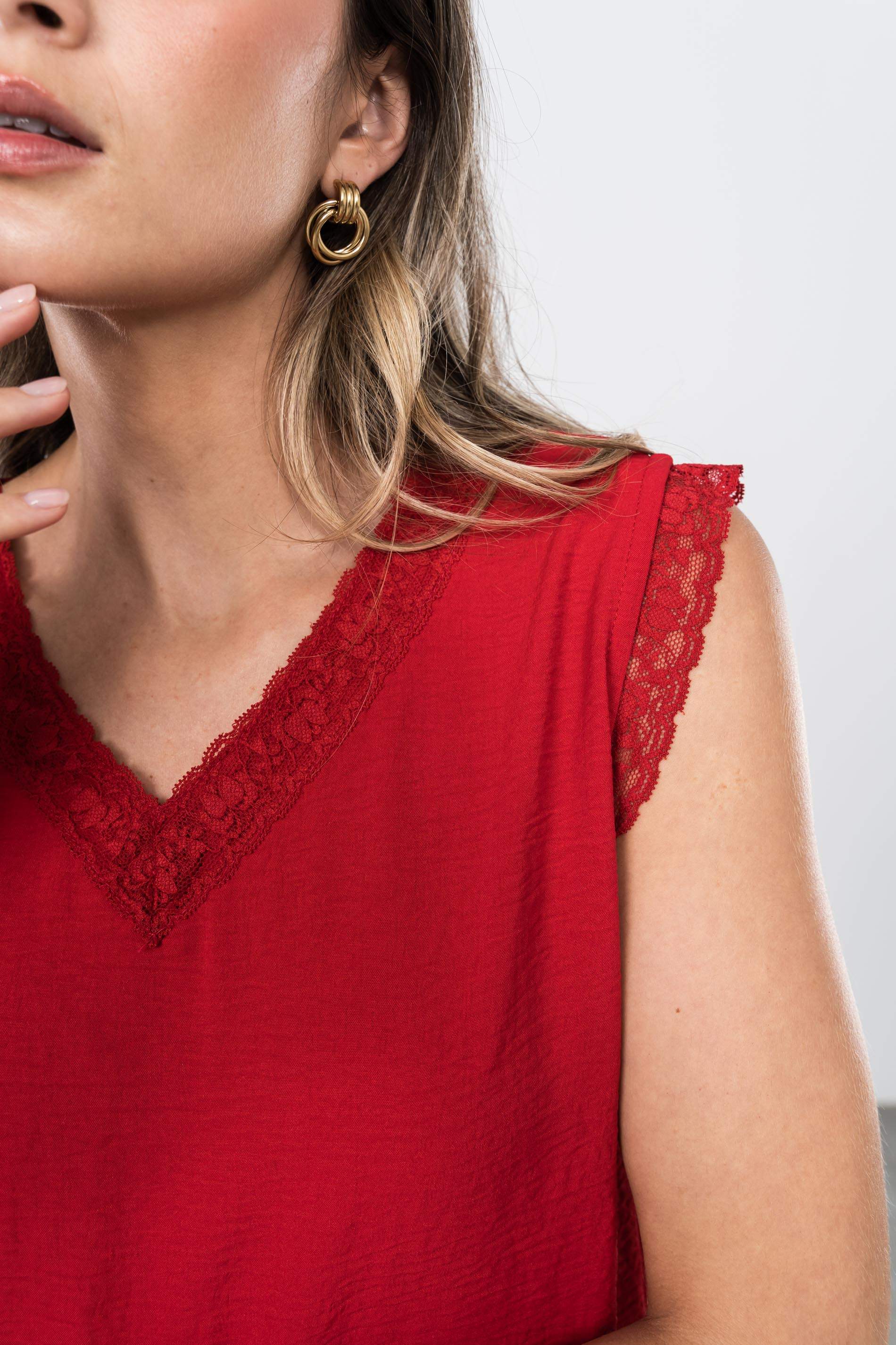 BLUSA ENCAJE MANGA SISA ROJO