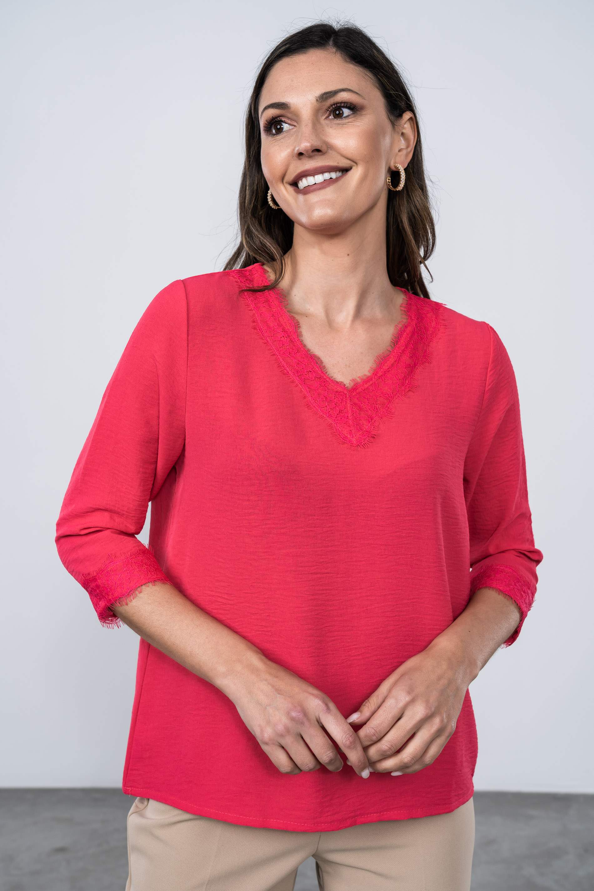 BLUSA ENCAJE MANGA FRANCESA FRESA