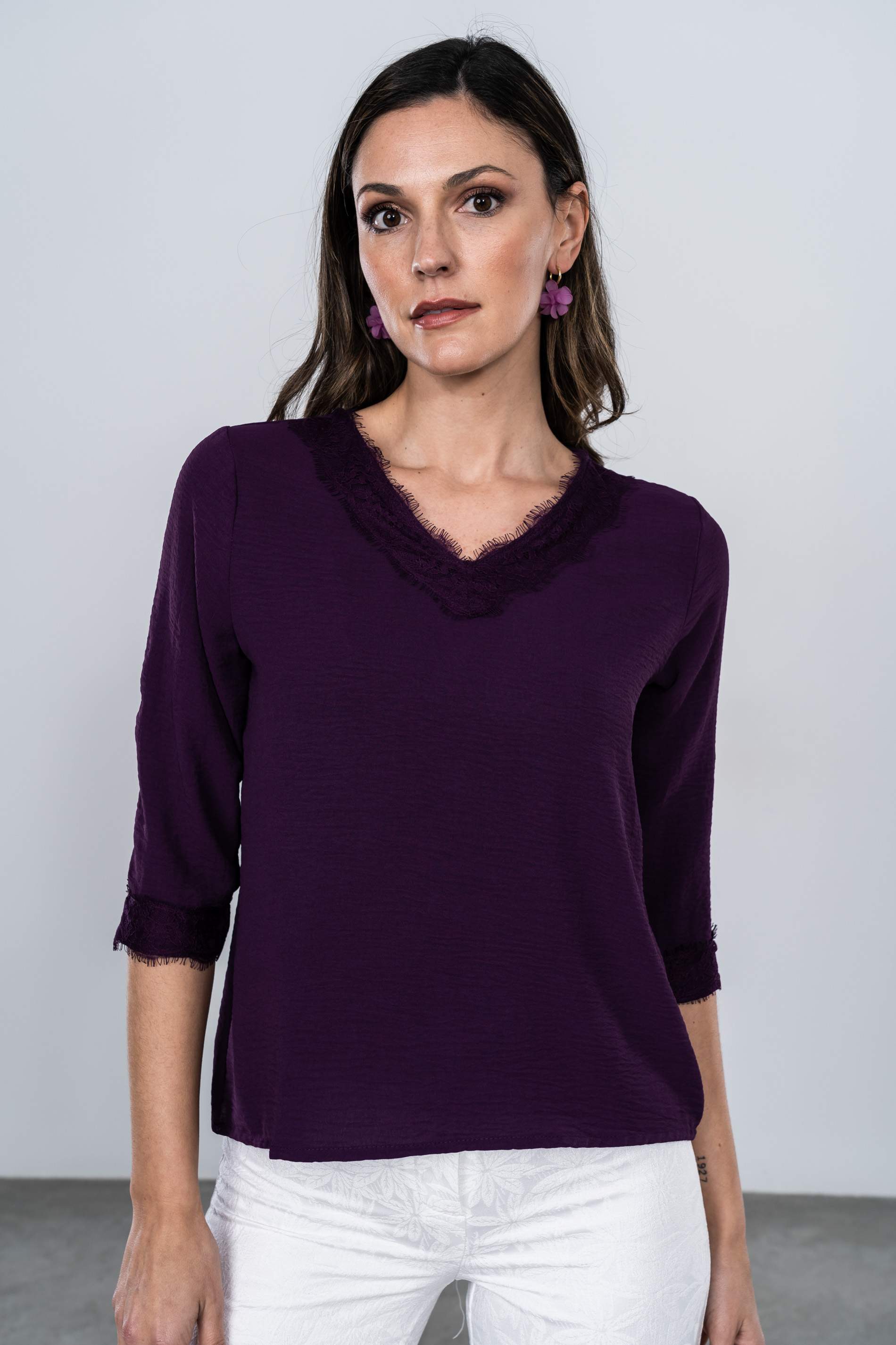 BLUSA ENCAJE MANGA FRANCESA