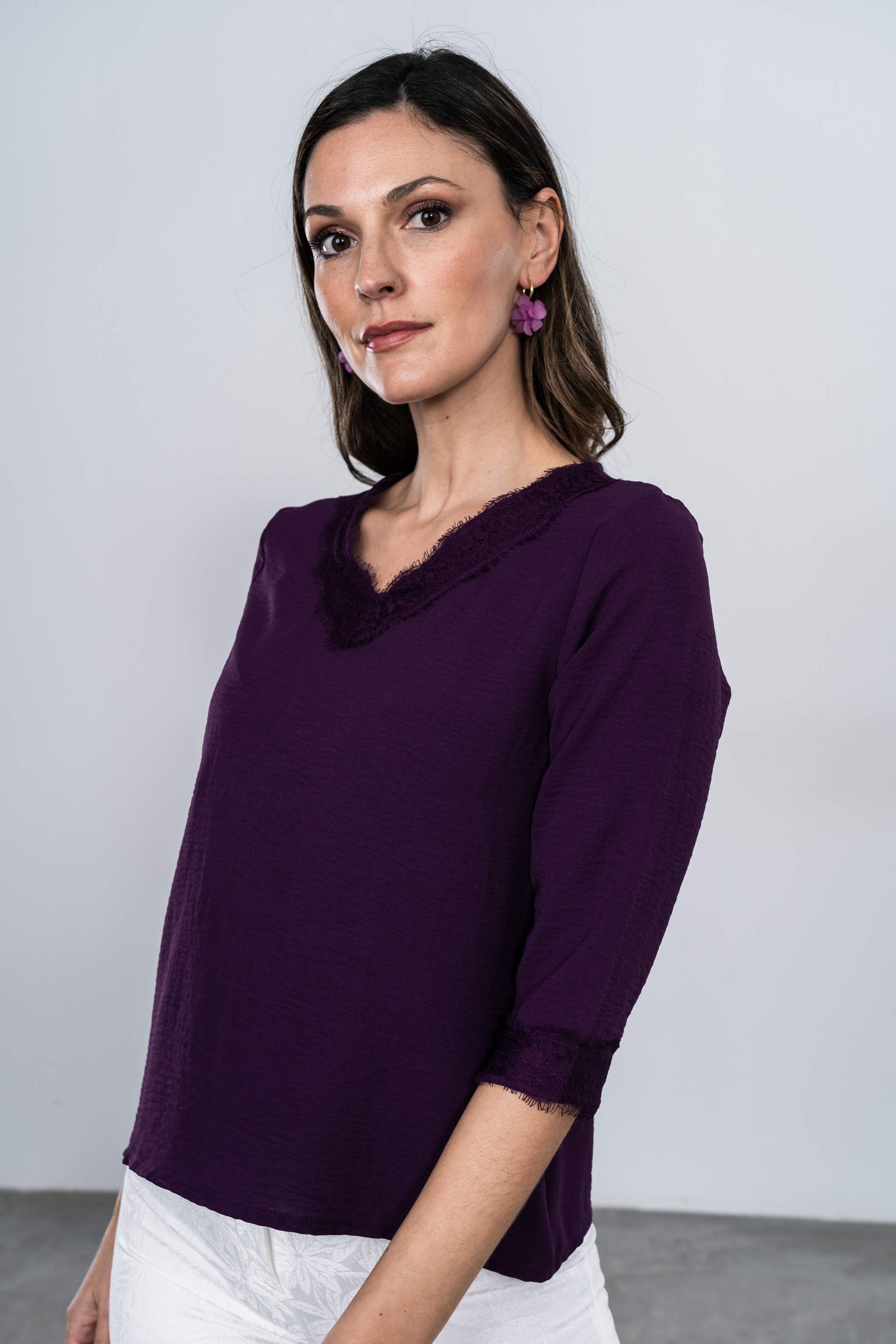 BLUSA ENCAJE MANGA FRANCESA