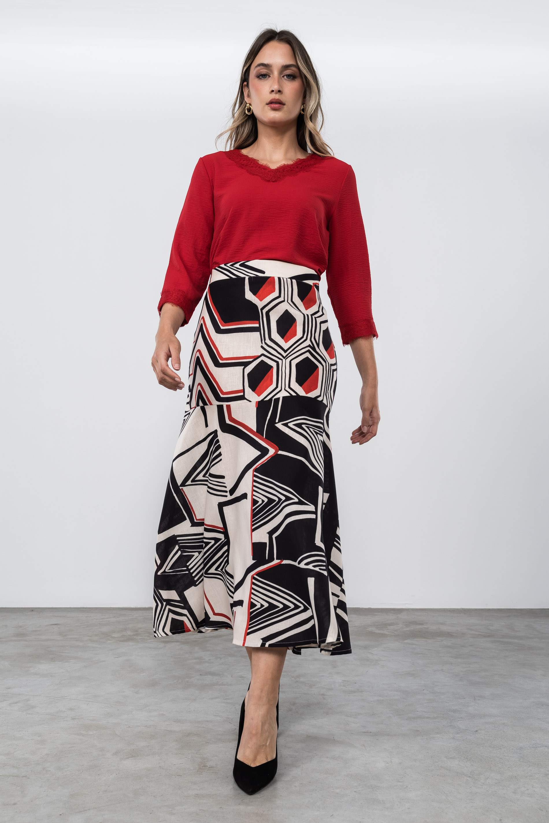 BLUSA ENCAJE MANGA FRANCESA ROJO