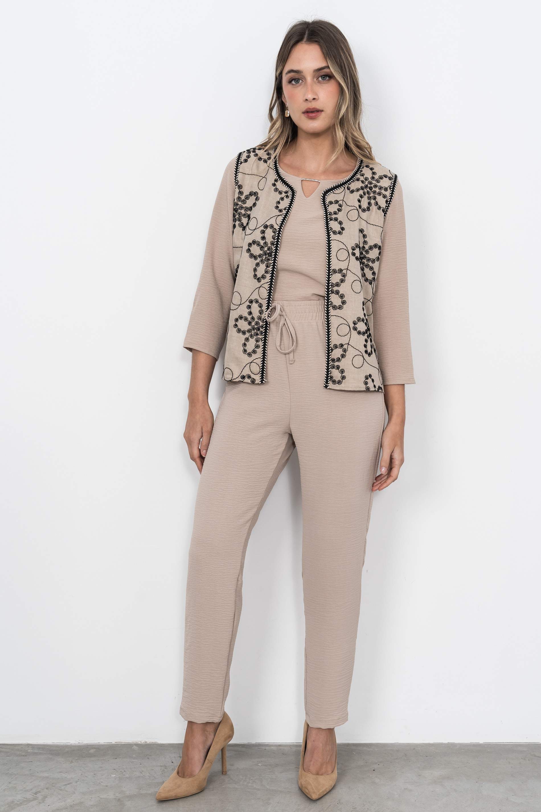 PANTALÓN HOLGADO CORDÓN BEIGE