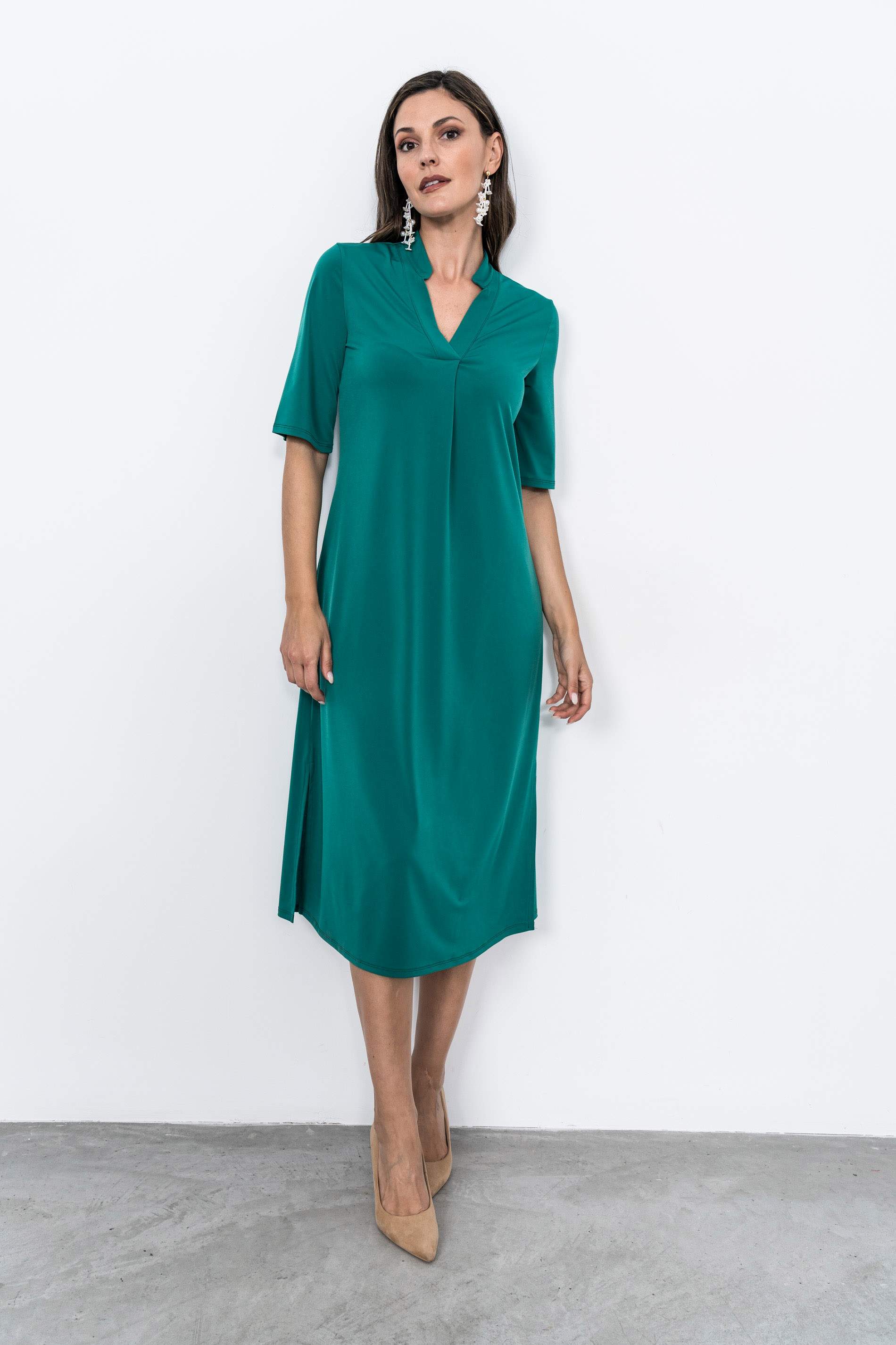 VESTIDO LARGO CUELLO UVE