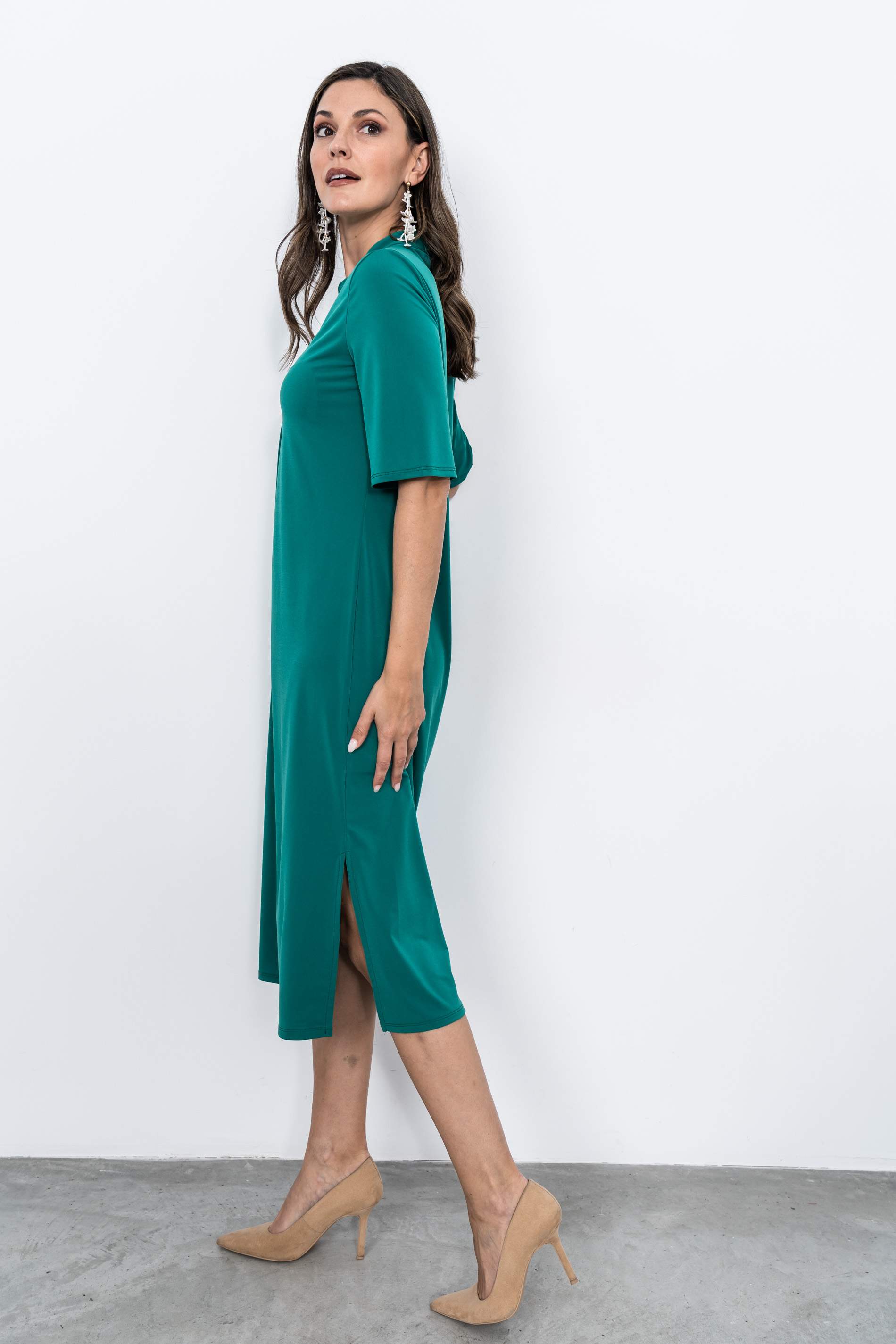 VESTIDO LARGO CUELLO UVE