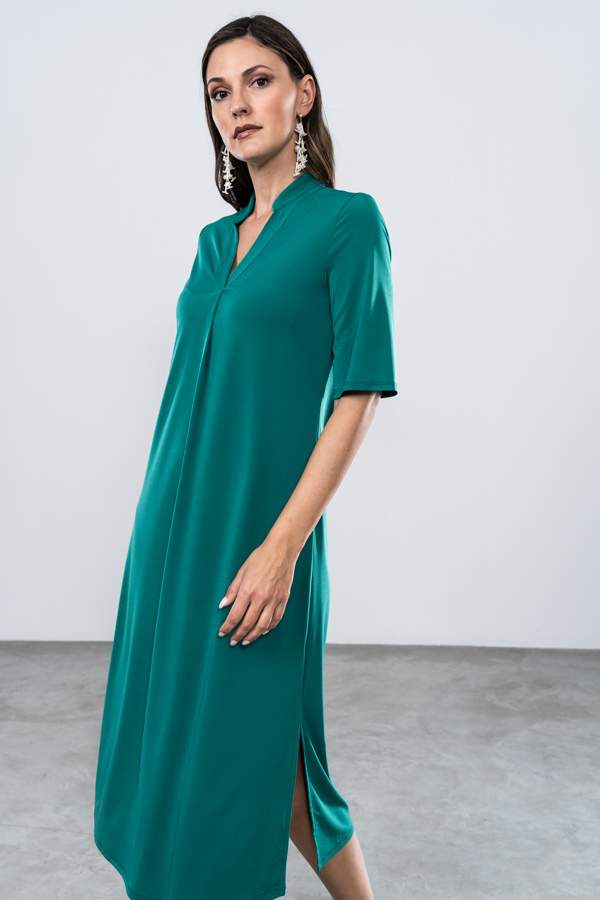 VESTIDO LARGO CUELLO UVE