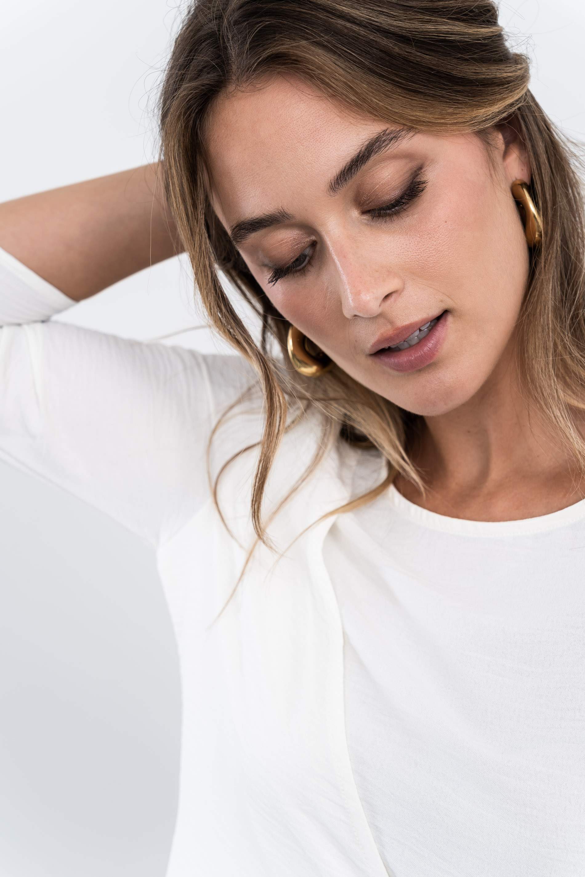 BLUSA EFECTO CRUZADO MANGA FRANCESA CRUDO