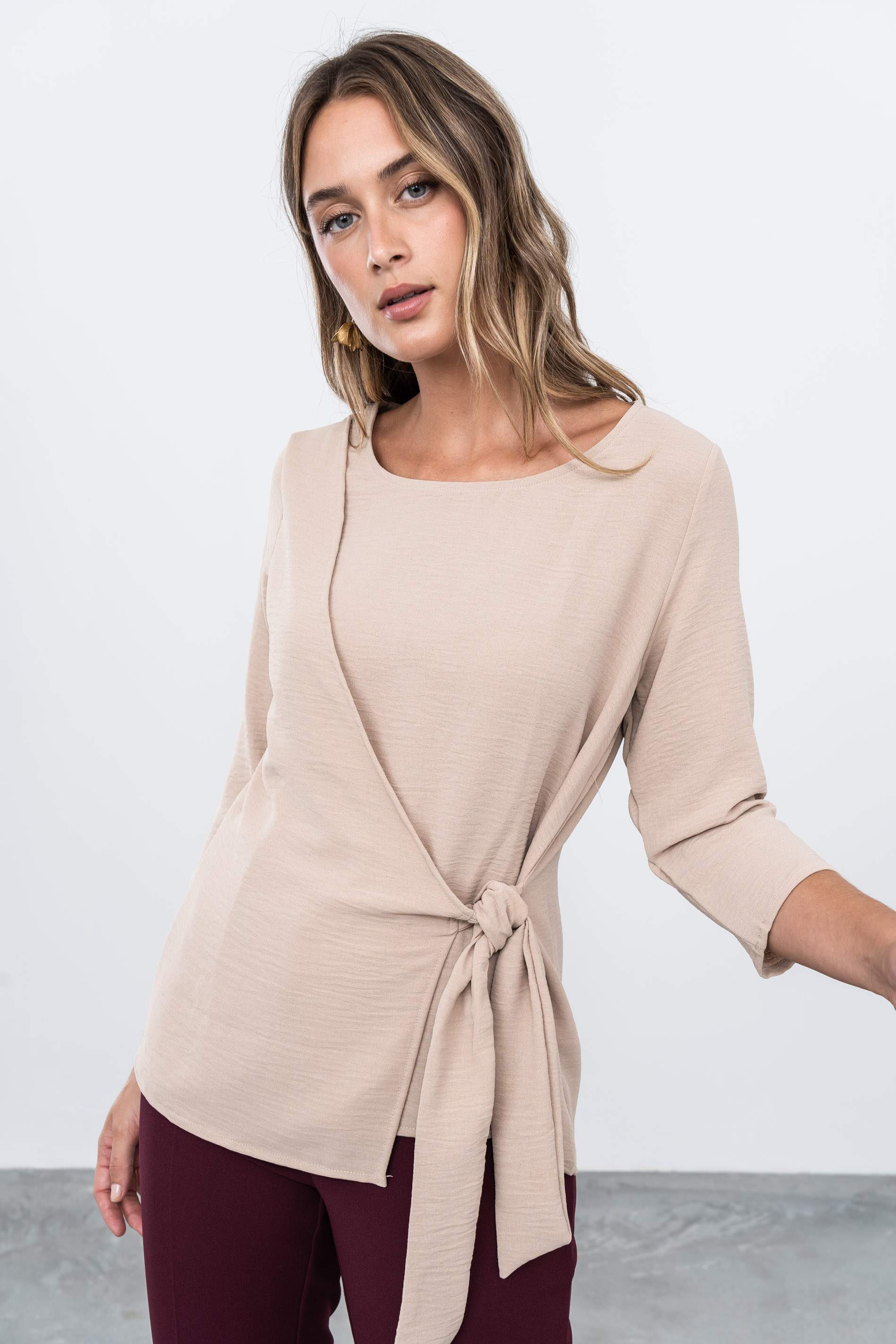 BLUSA EFECTO CRUZADO MANGA FRANCESA ARENA