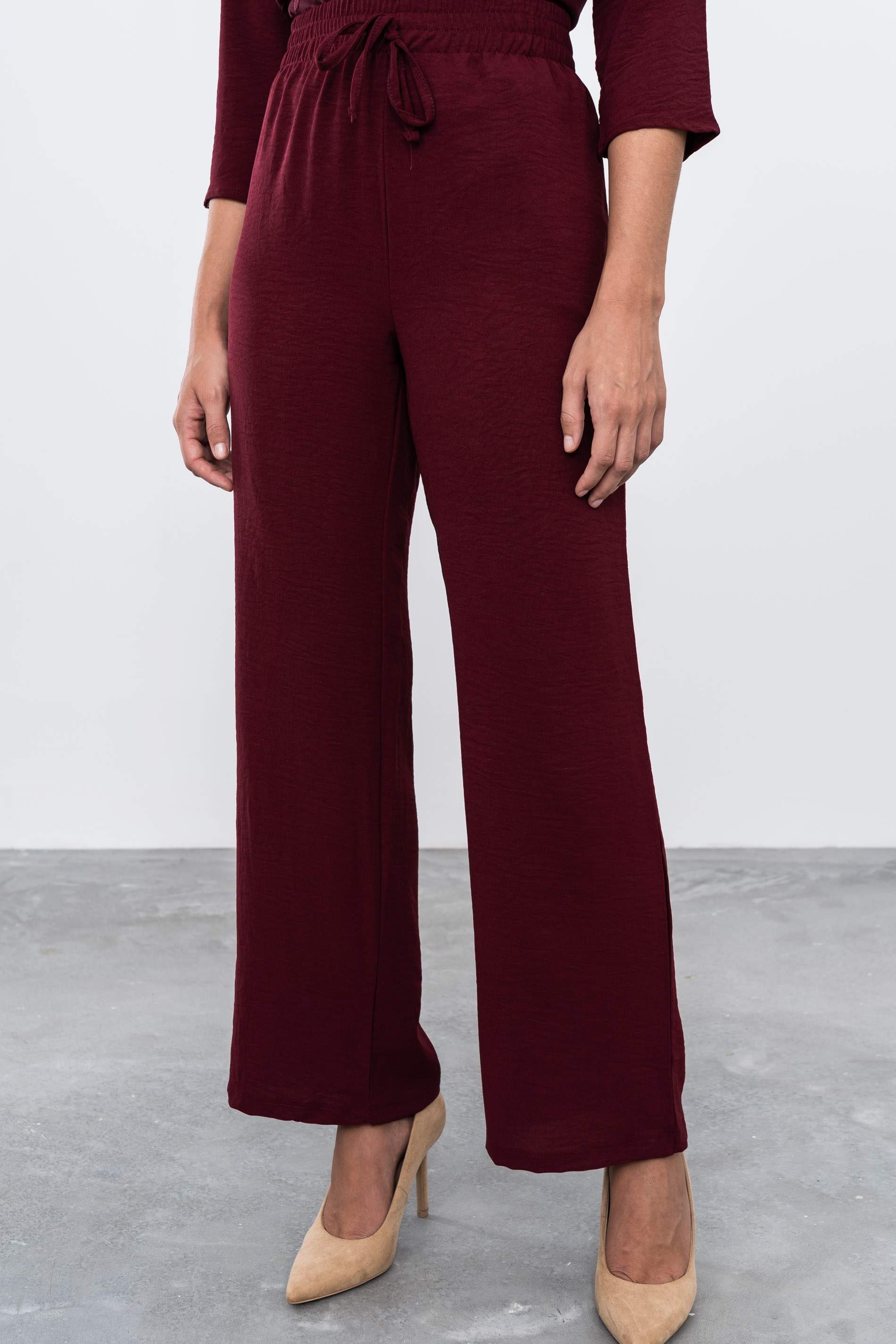 PANTALÓN HOLGADO RECTO BURDEOS