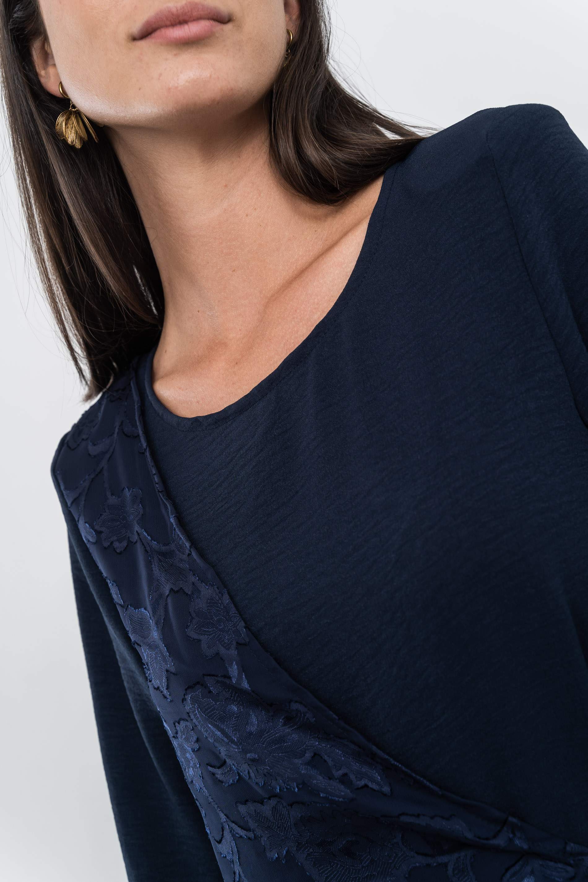 VESTIDO SOBRECAPA JACQUARD MARINO