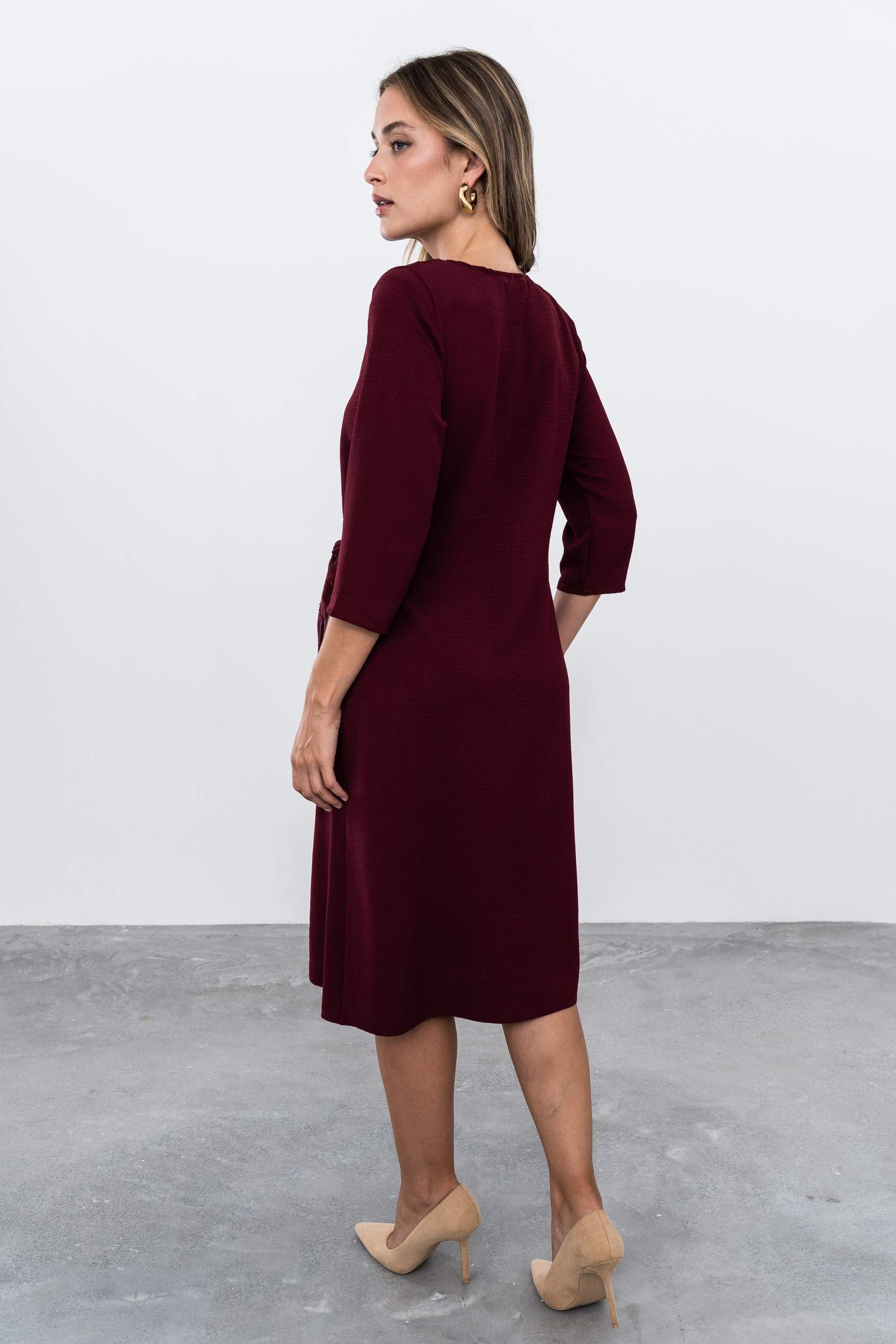 VESTIDO SOBRECAPA JACQUARD BURDEOS