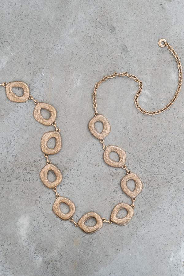 CINTURÓN CADENA OVALADA METALIZADA