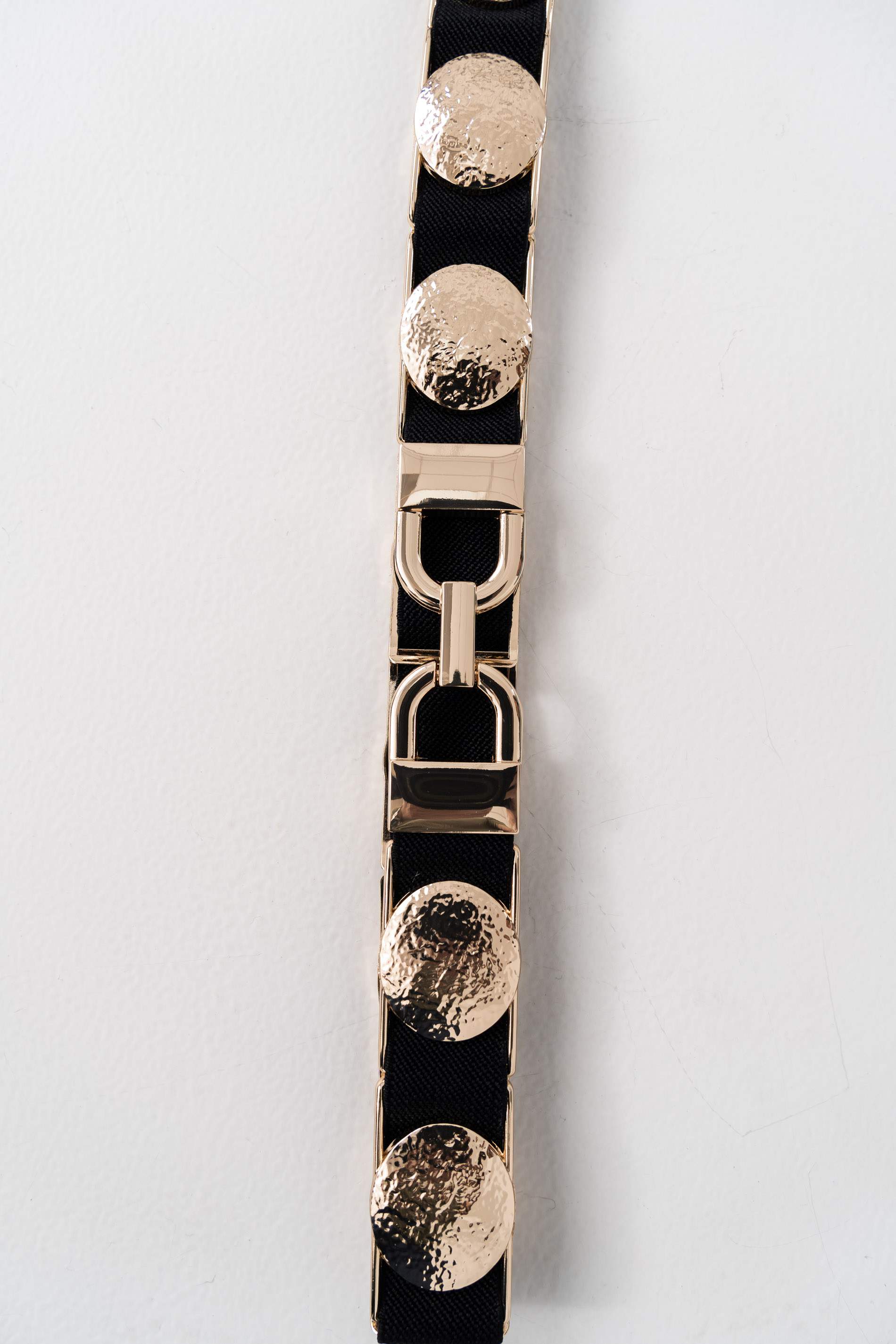 CINTURÓN ELÁSTICO MEDALLÓN NEGRO