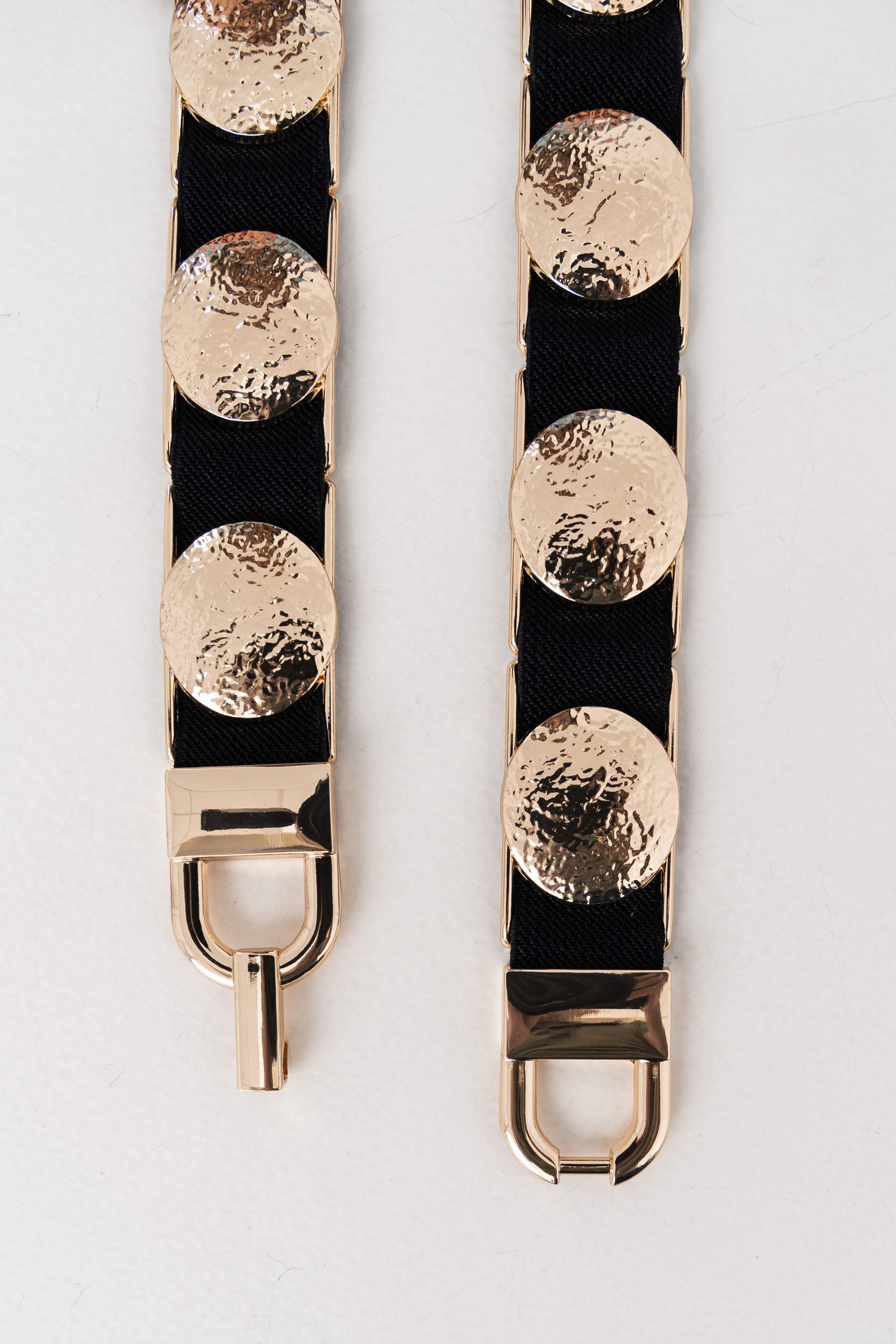 CINTURÓN ELÁSTICO MEDALLÓN NEGRO