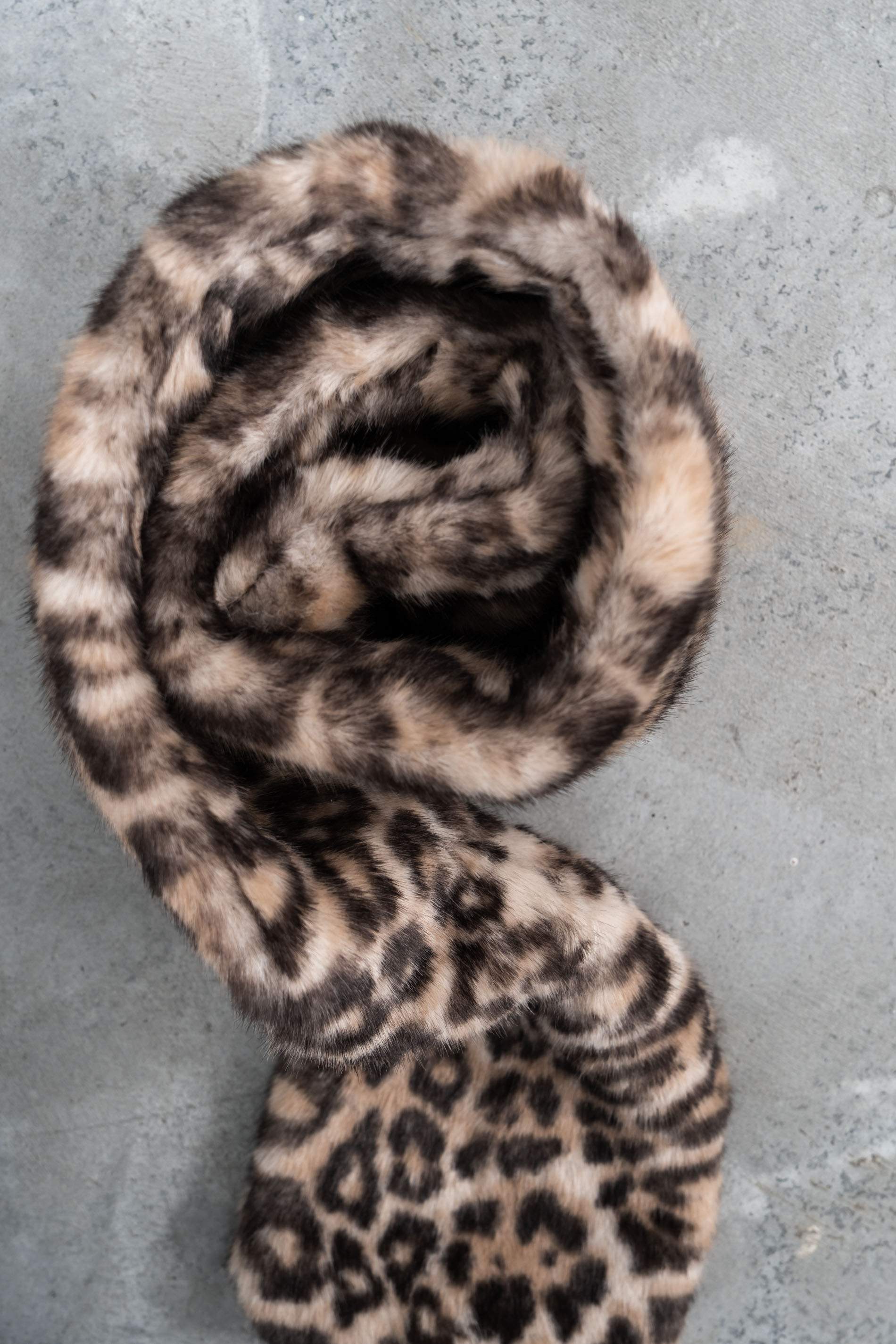 BUFANDA OJAL ANIMAL BEIGE