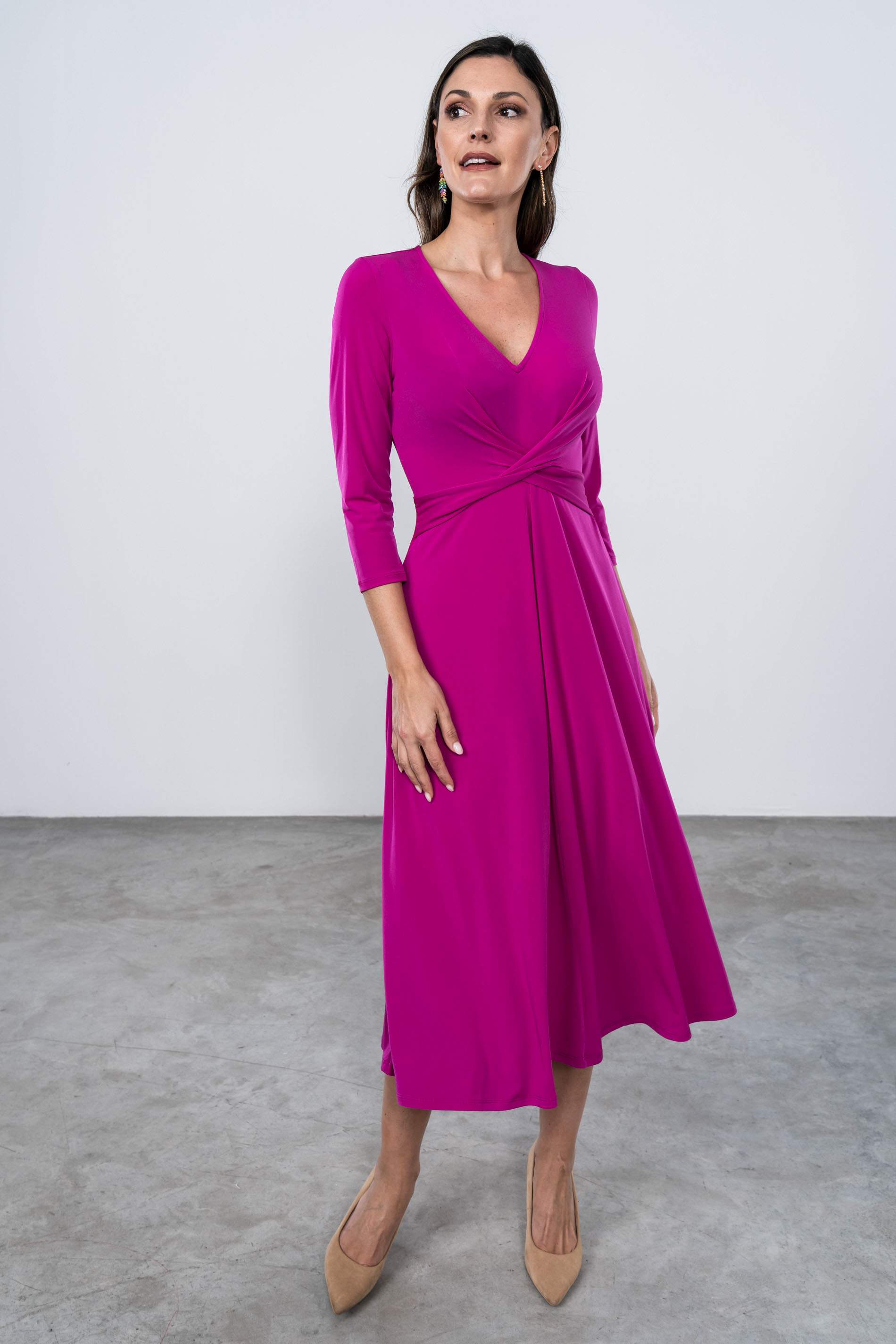 VESTIDO CRUCE DECORATIVO FUCSIA