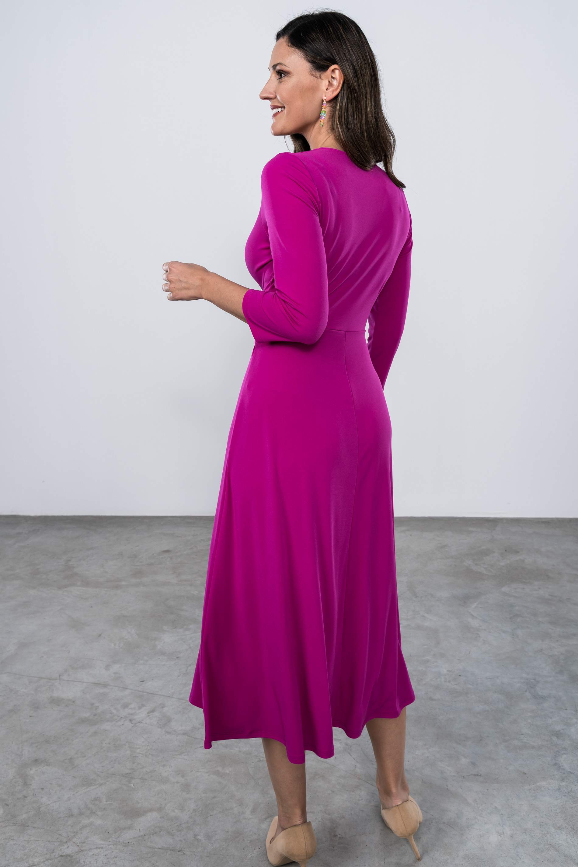 VESTIDO CRUCE DECORATIVO FUCSIA
